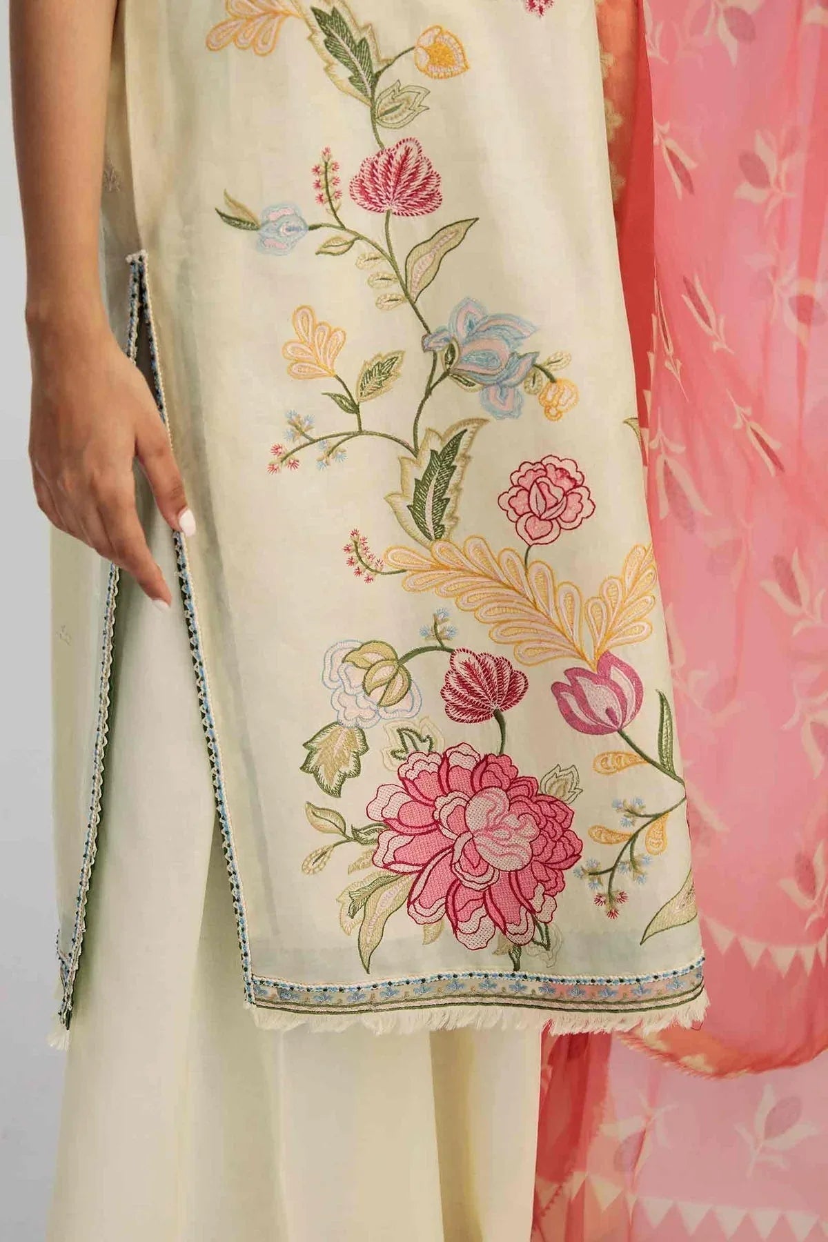 ZARA SHAHJAHAN COCO LAWN COLLECTION 2023 Z23-7A - Rang-e-Khaas