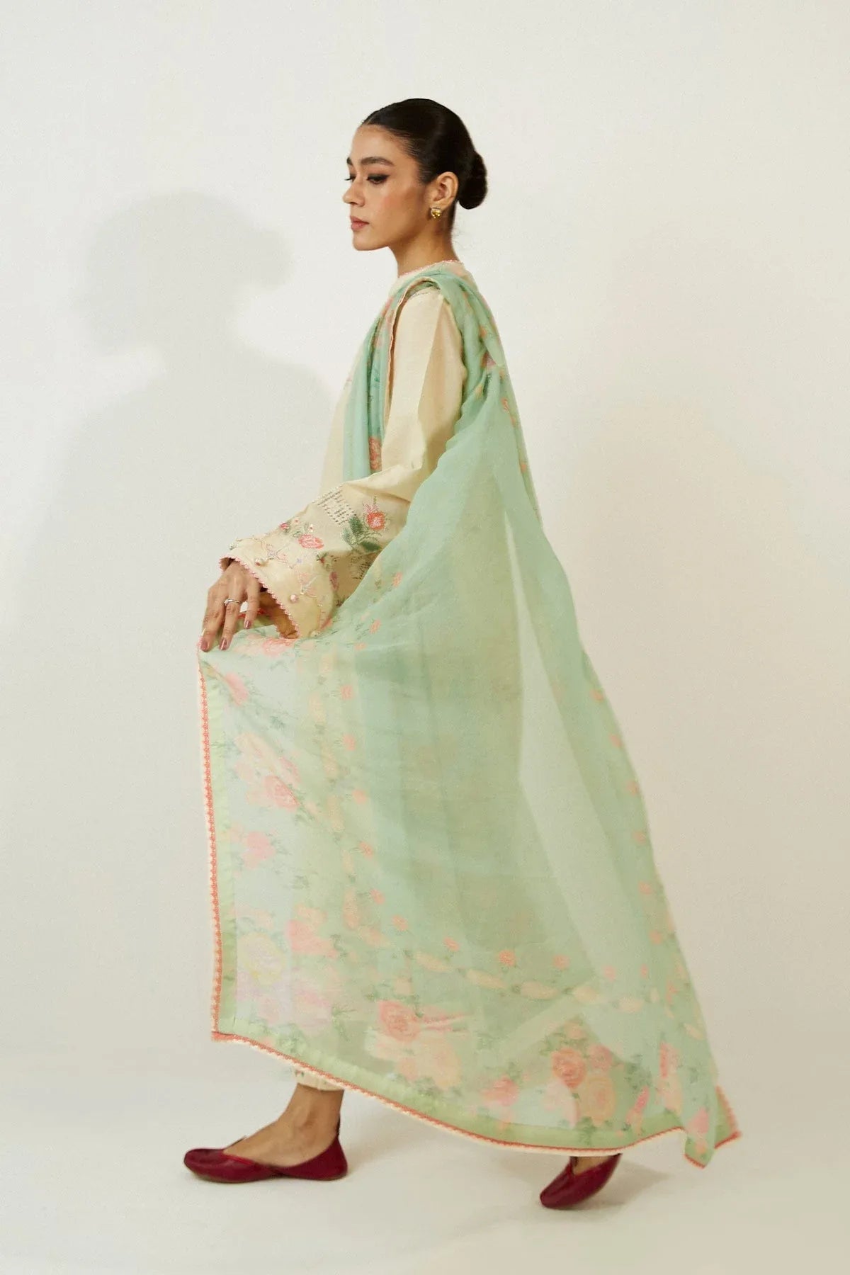 ZARA SHAHJAHAN-ZCE23-2A-COCO LAWN VOLUME ll 2023 - Rang-e-Khaas