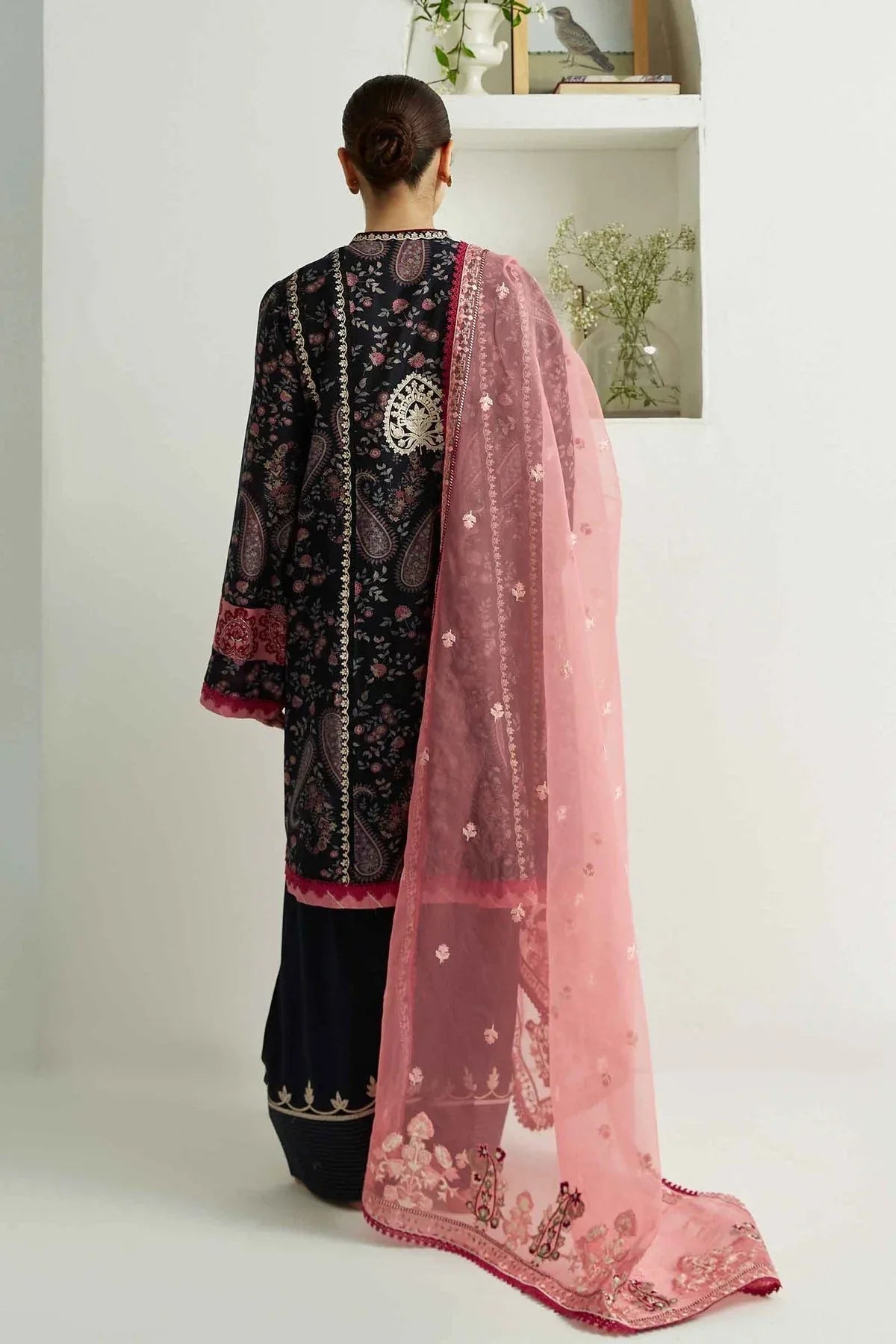 ZARA SHAHJAHAN-ZCE23-3B-COCO LAWN VOLUME ll 2023 - Rang-e-Khaas