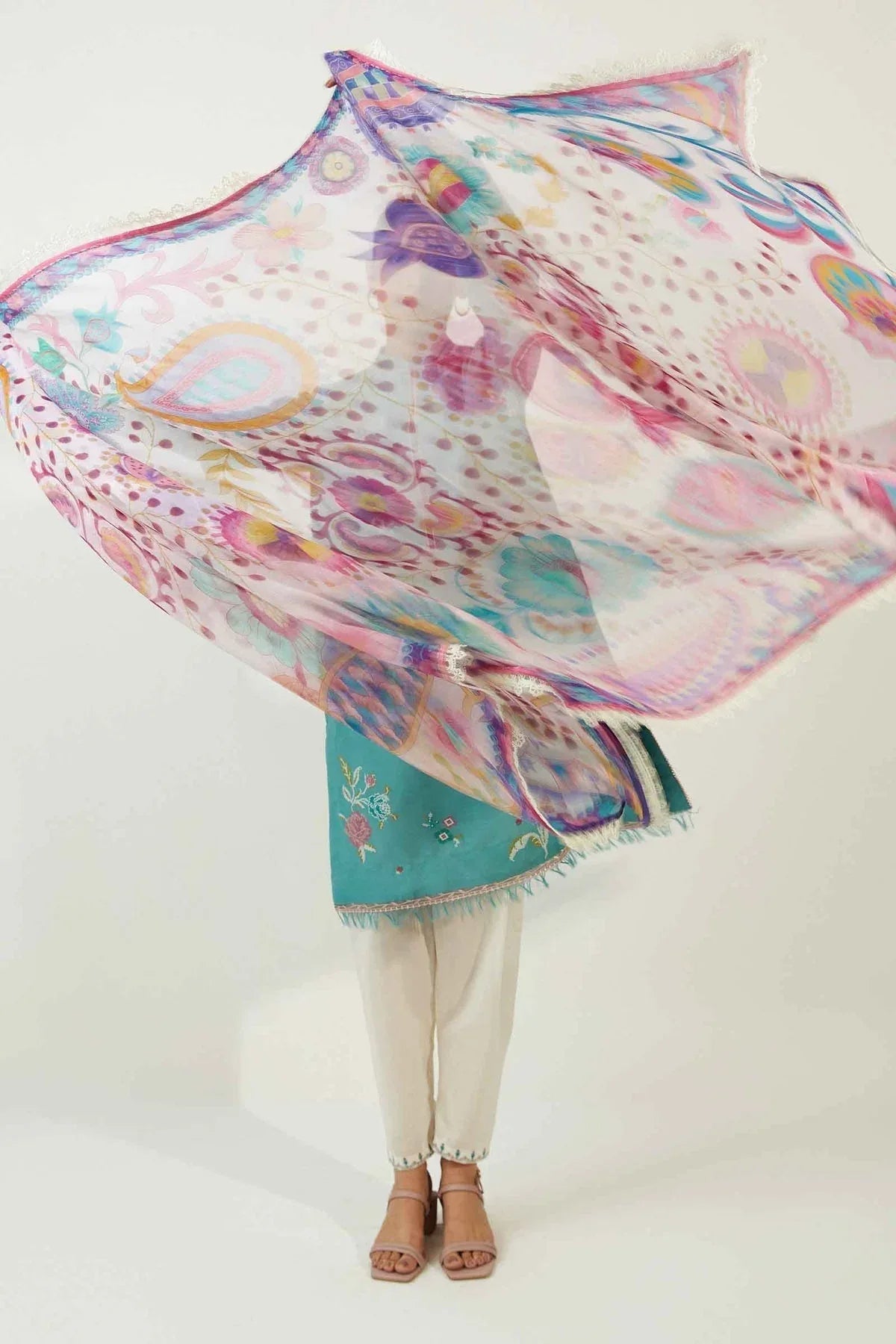 ZARA SHAHJAHAN-ZCE23-4B-COCO LAWN VOLUME ll 2023 - Rang-e-Khaas