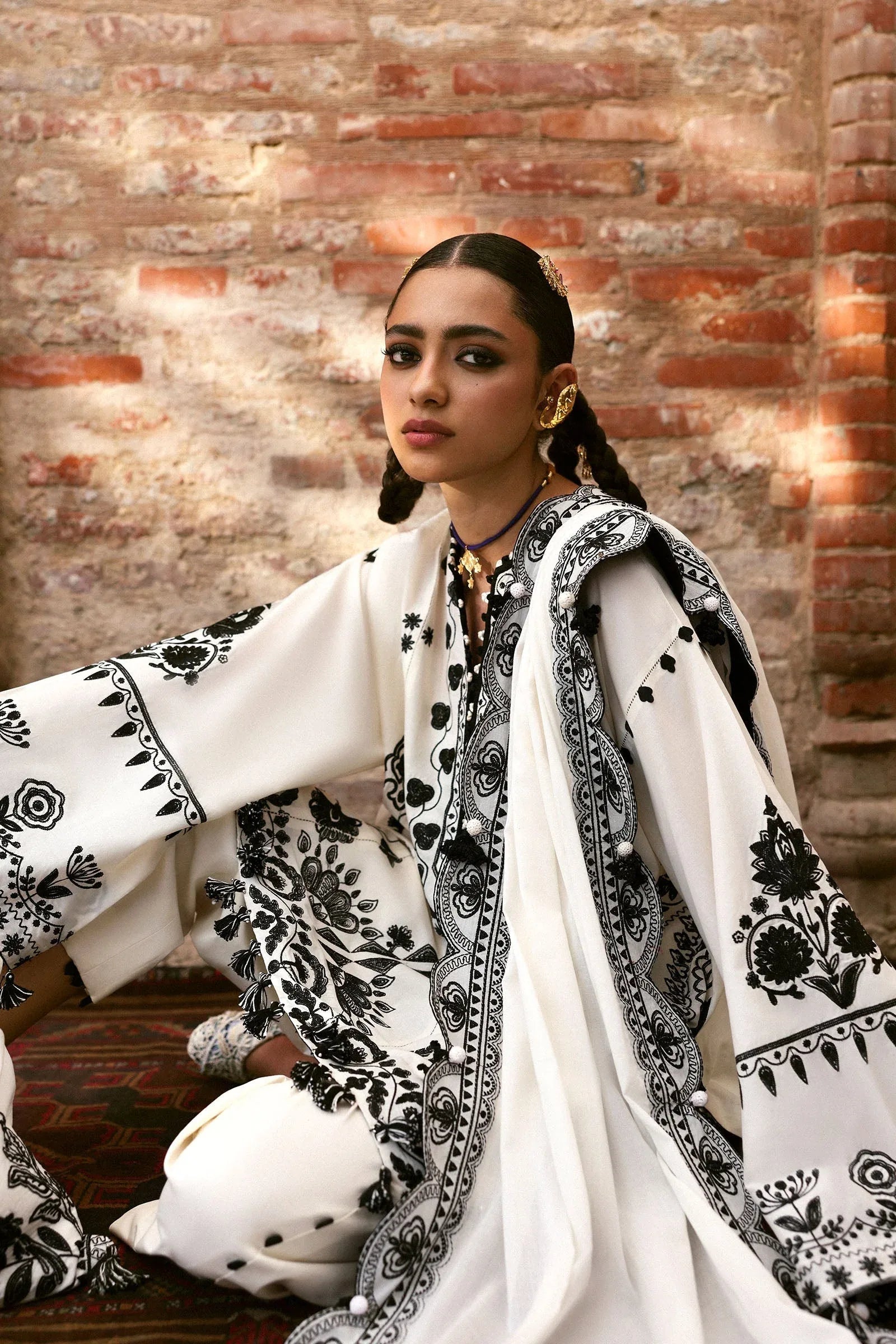 Zaha | Festive Lawn 25 | ZARMINA (ZF-25-08) - Rang-e-Khaas