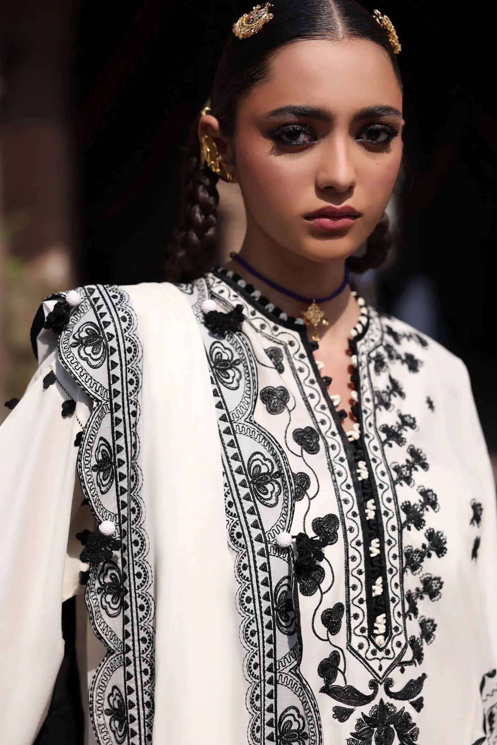 Zaha | Festive Lawn 25 | ZARMINA (ZF-25-08) - Rang-e-Khaas