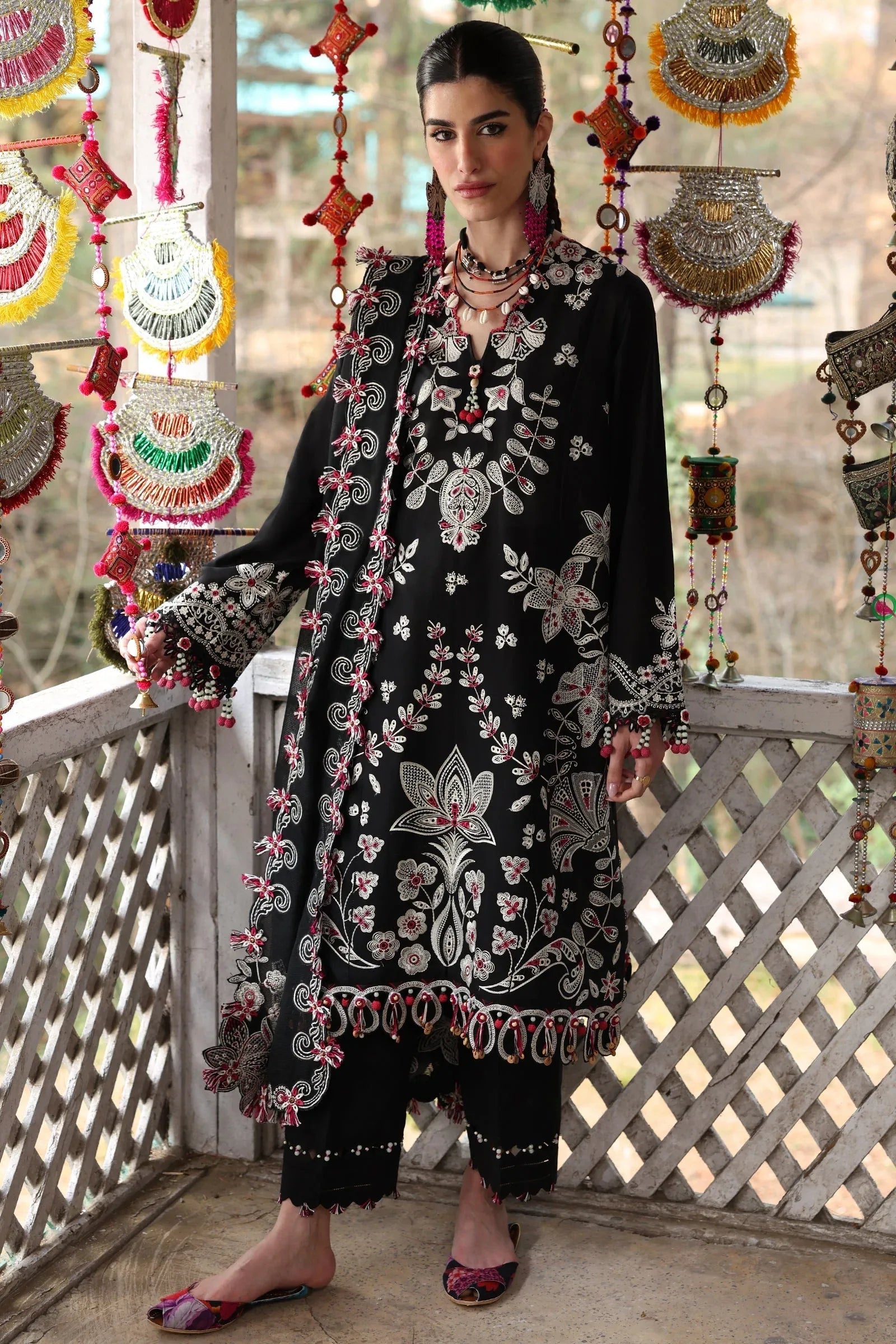 Zaha | Lawn 25 | AABROO (ZL25-05 B) - Rang-e-Khaas