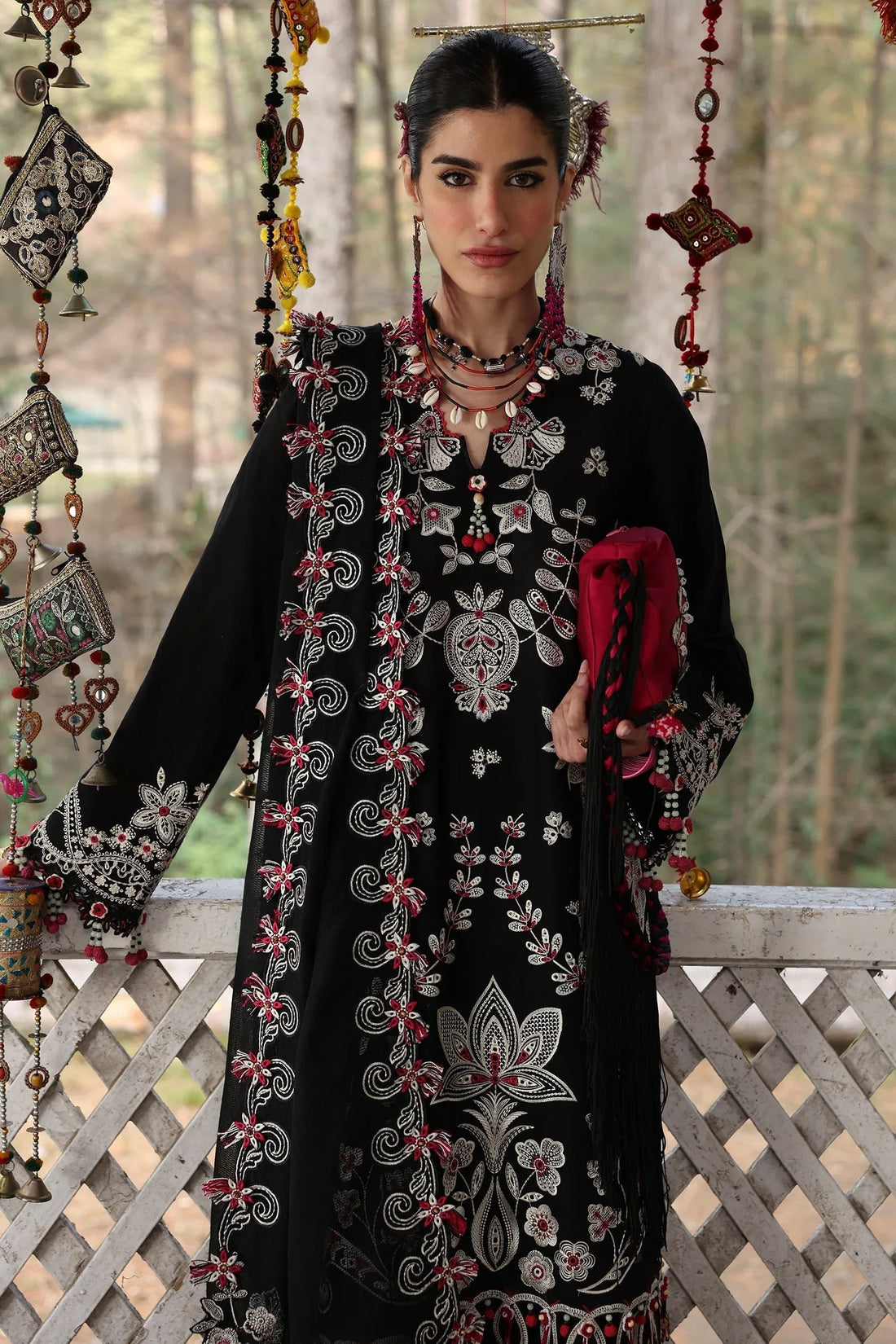 Zaha | Lawn 25 | AABROO (ZL25-05 B) - Rang-e-Khaas