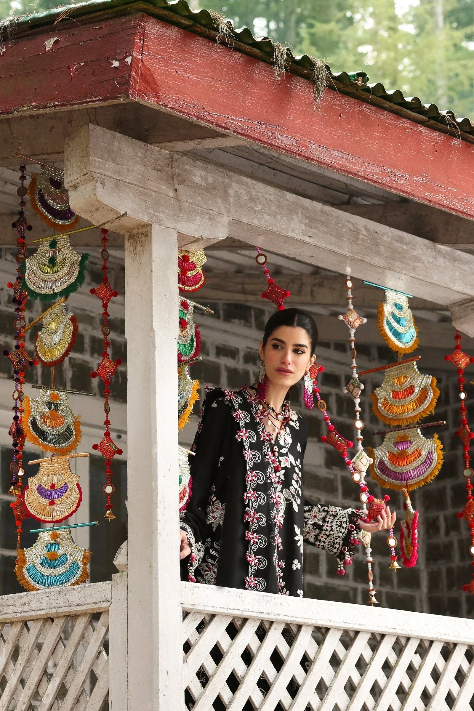Zaha | Lawn 25 | AABROO (ZL25-05 B) - Rang-e-Khaas