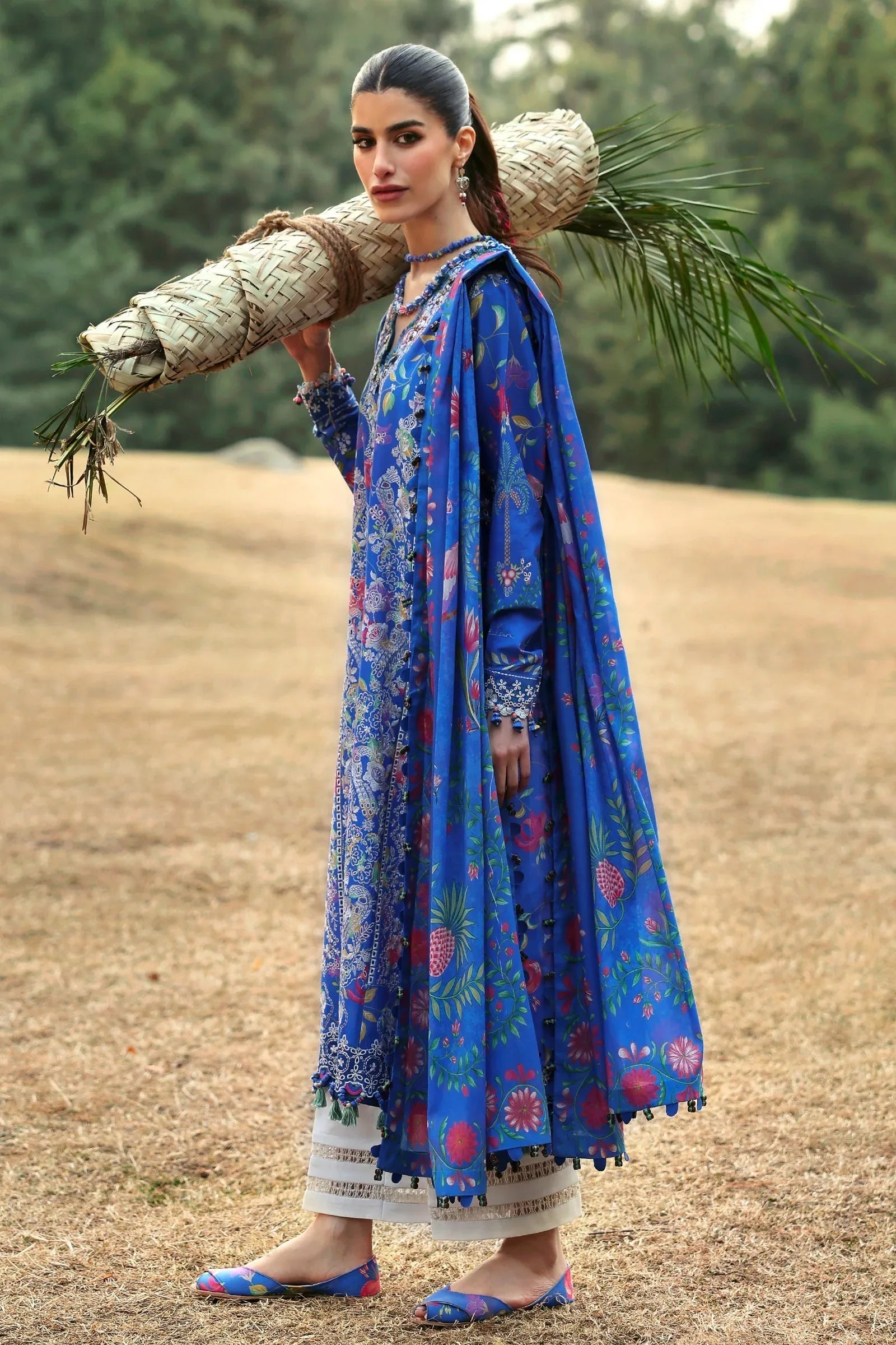 Zaha | Lawn 25 | ZAYANA (ZL25-01 B) - Rang-e-Khaas