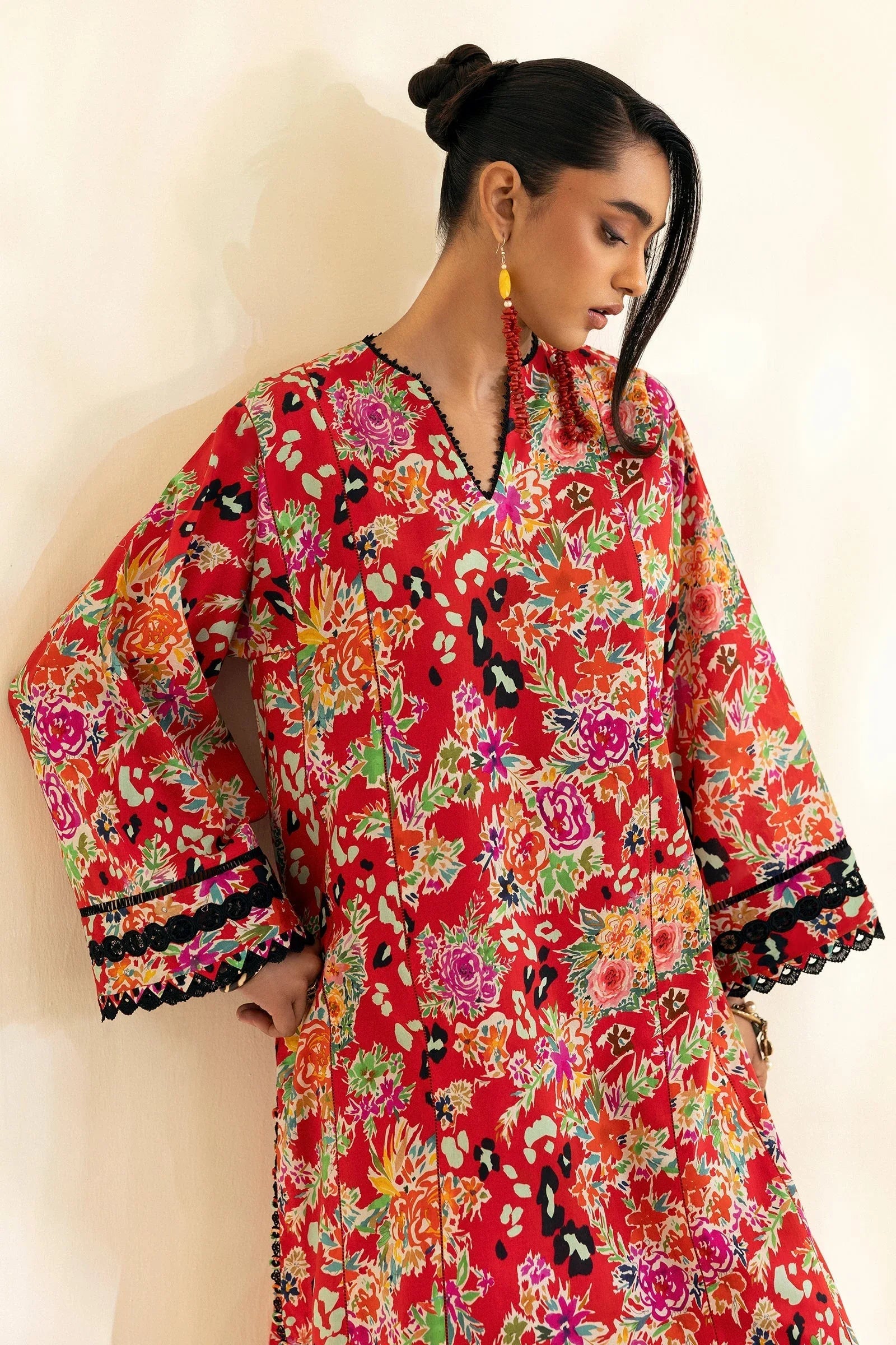 Zaha | Pop RTW | TIERRA - Rang-e-Khaas