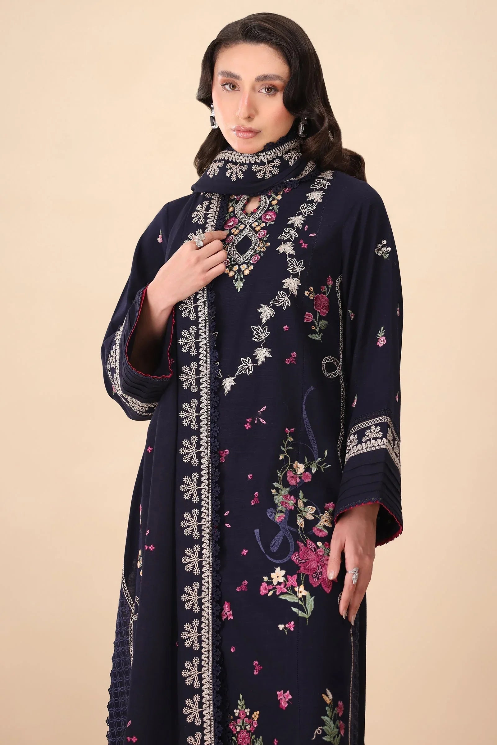 Zaha | Staples | LUNA (ZRW-21326) - Rang-e-Khaas