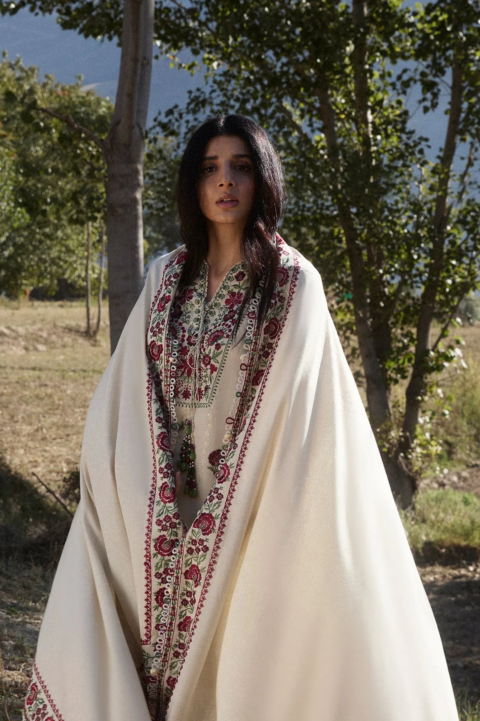 Zaha | Winter 2024 |  AABROO (ZW24-07) - Rang-e-Khaas