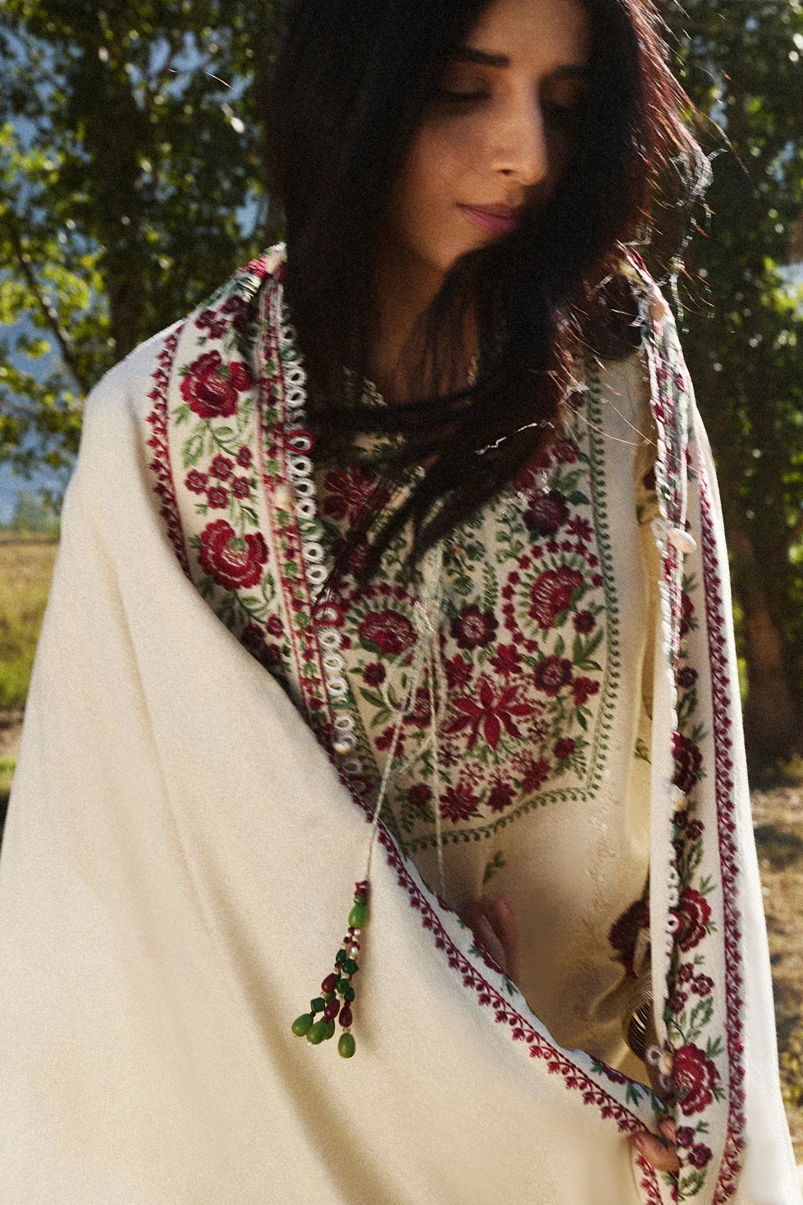 Zaha | Winter 2024 |  AABROO (ZW24-07) - Rang-e-Khaas