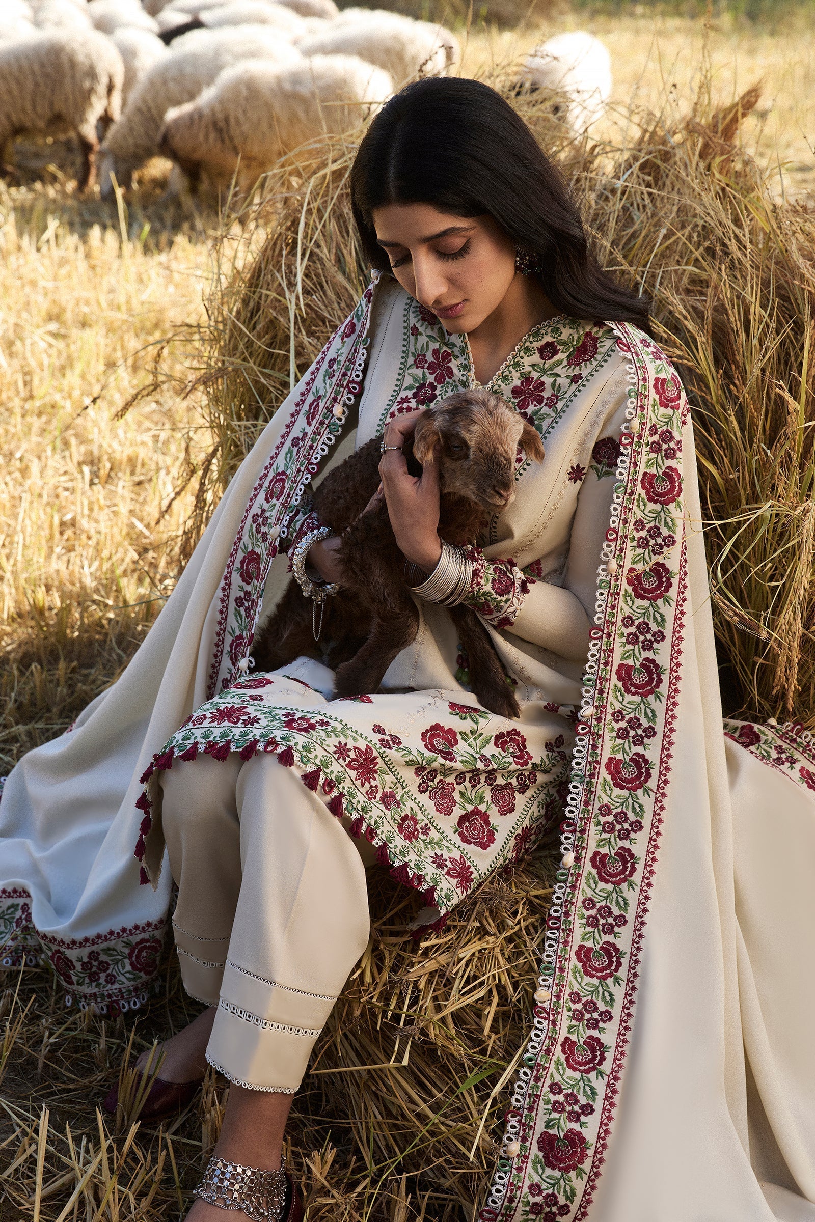 Zaha | Winter 2024 |  AABROO (ZW24-07) - Rang-e-Khaas