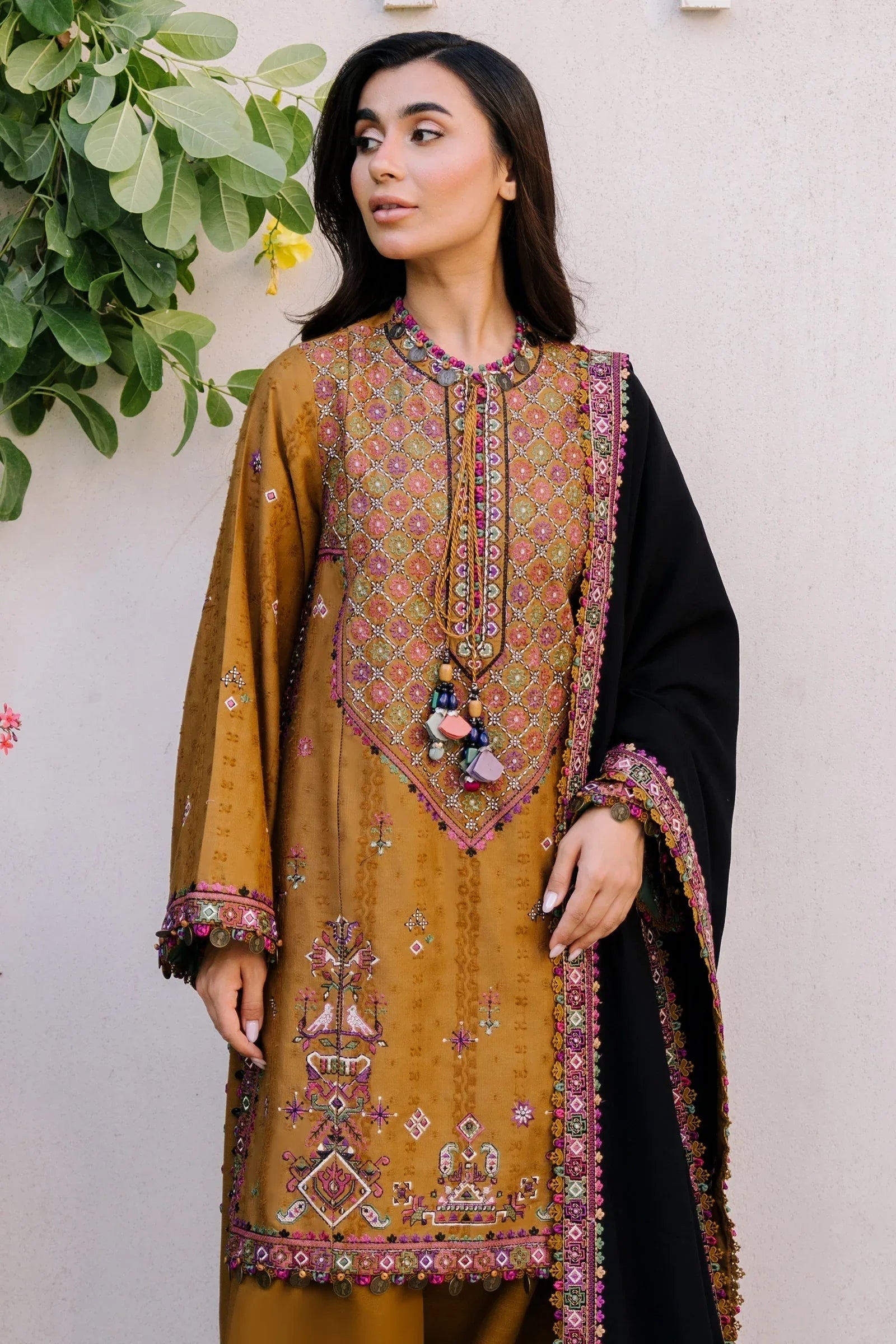 Zaha | Winter 2024 |  GULZAR (ZW24-03) - Rang-e-Khaas