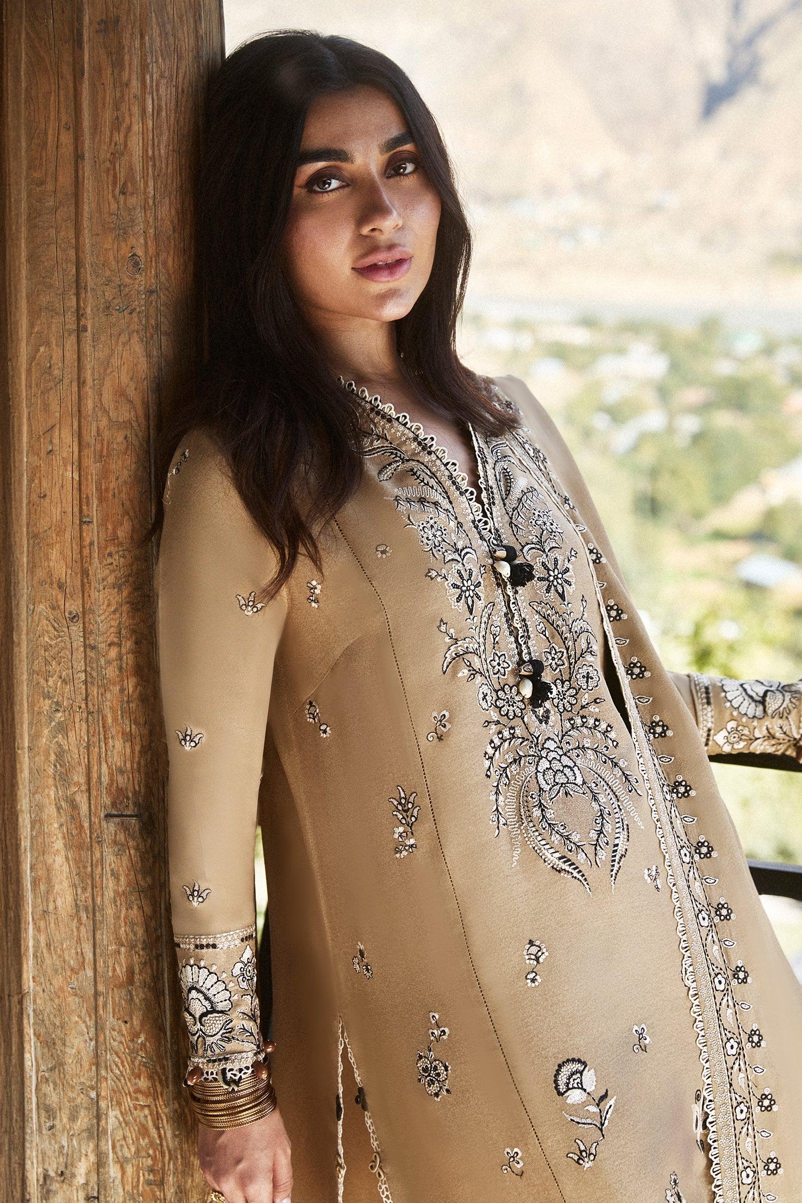 Zaha | Winter 2024 |  SUZANI (ZW24-10) - Rang-e-Khaas