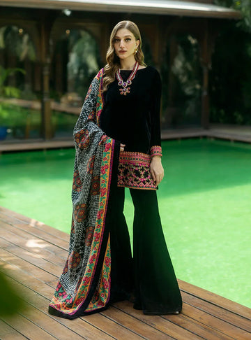Zainab Chottani | Makhmal Luxe Pret | Zulmat - Rang-e-Khaas