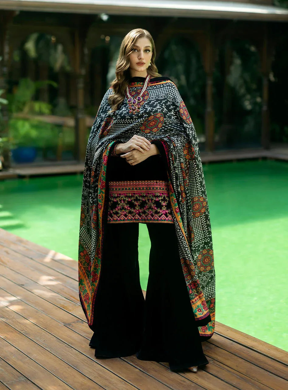 Zainab Chottani | Makhmal Luxe Pret | Zulmat - Rang-e-Khaas