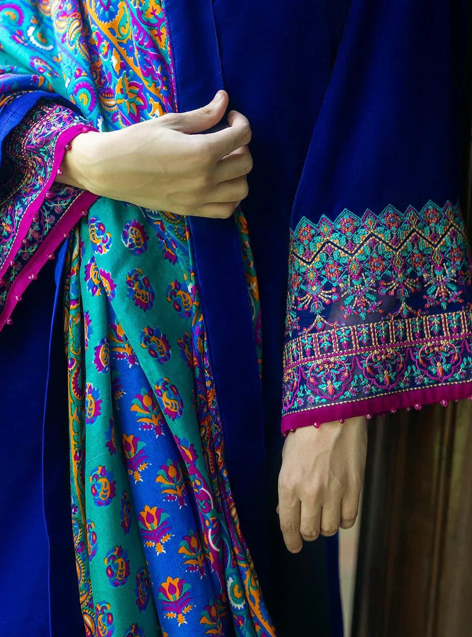 Zainab Chottani | Makhmal Luxe Pret | Shafaq - Rang-e-Khaas