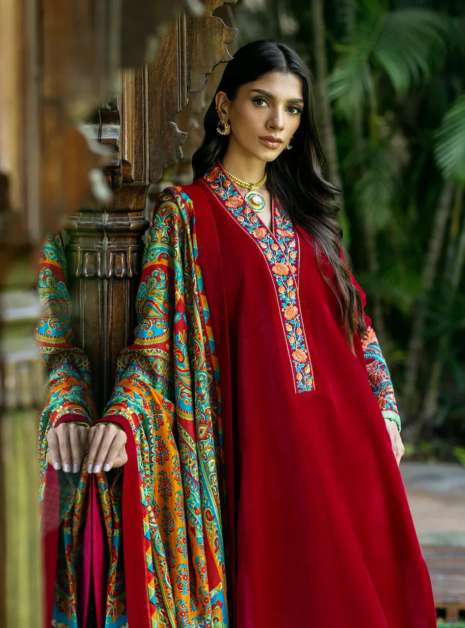 Zainab Chottani | Makhmal Luxe Pret | Shehla - Rang-e-Khaas