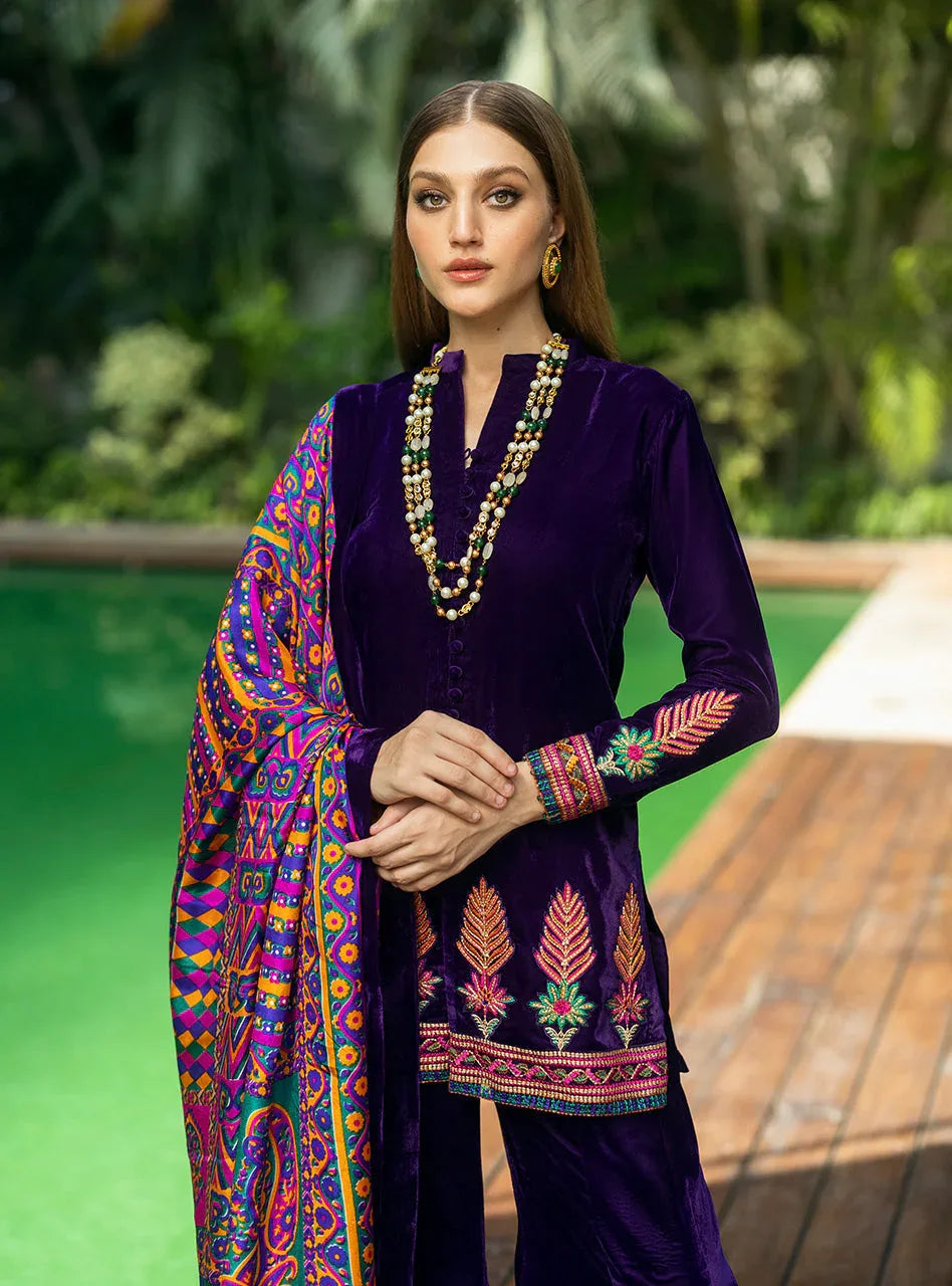 Zainab Chottani | Makhmal Luxe Pret | Habibeh - Rang-e-Khaas