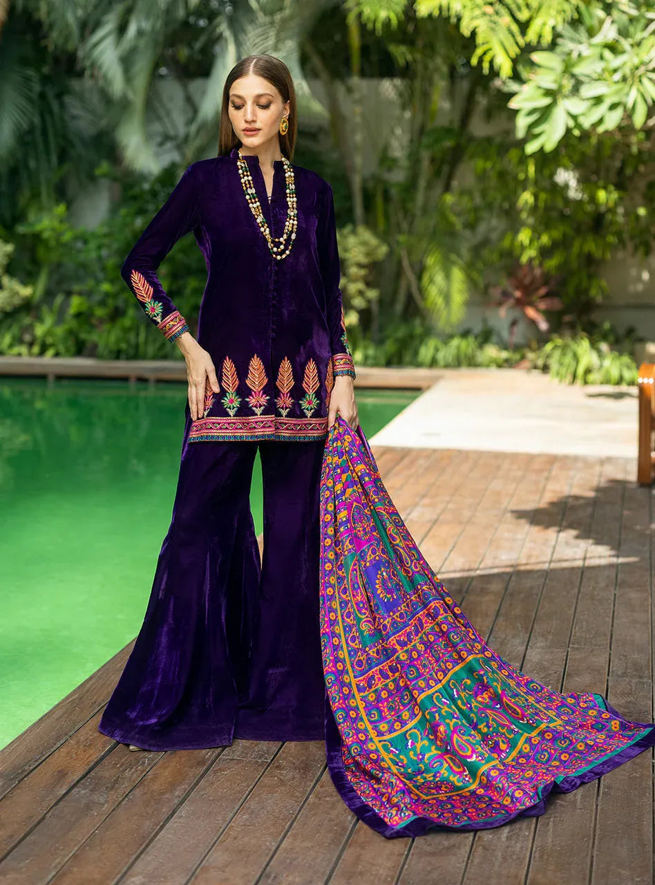 Zainab Chottani | Makhmal Luxe Pret | Habibeh - Rang-e-Khaas
