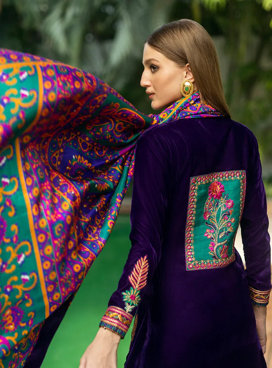 Zainab Chottani | Makhmal Luxe Pret | Habibeh - Rang-e-Khaas