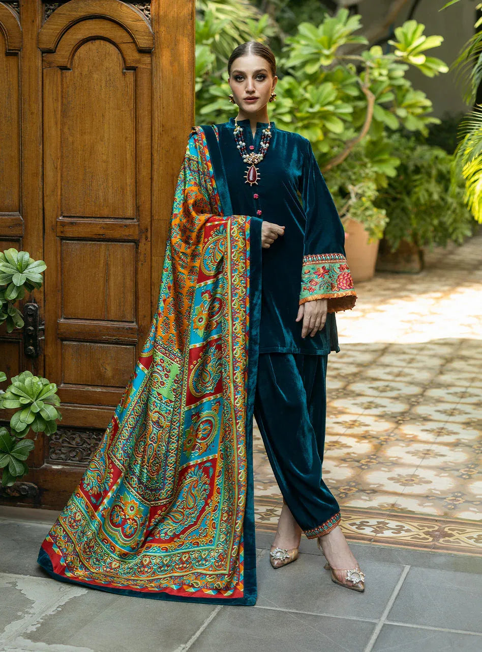 Zainab Chottani | Makhmal Luxe Pret | Avizeh - Rang-e-Khaas