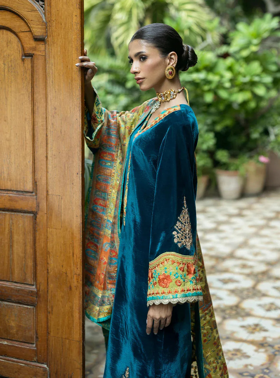 Zainab Chottani | Makhmal Luxe Pret | Soltani - Rang-e-Khaas