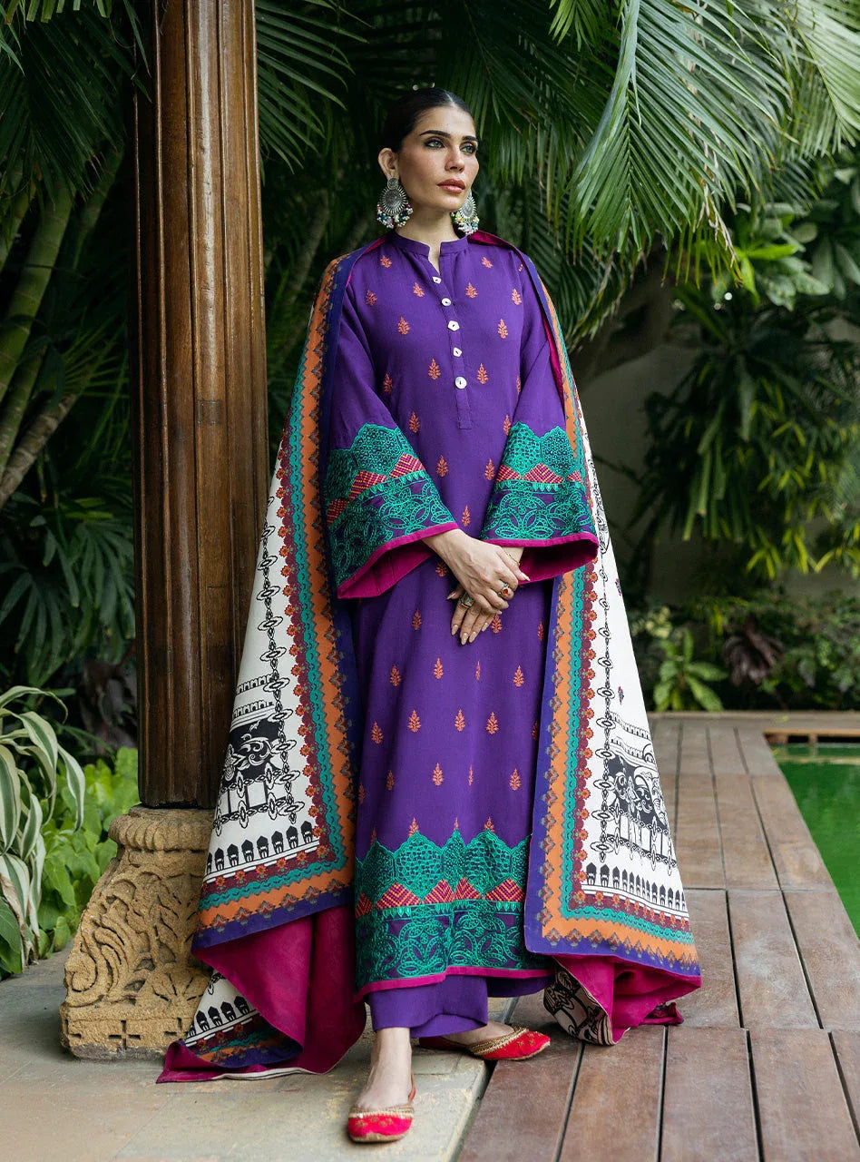 Zainab Chottani | Winter Shawls 24 |  Vaniza - Rang-e-Khaas
