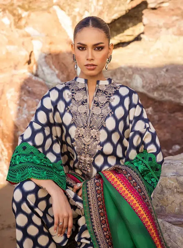 Zainab Chottani | Winter Shawls | Kiara - Rang-e-Khaas