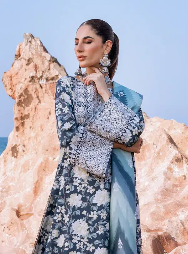 Zainab Chottani | Winter Shawls | Kinara - Rang-e-Khaas