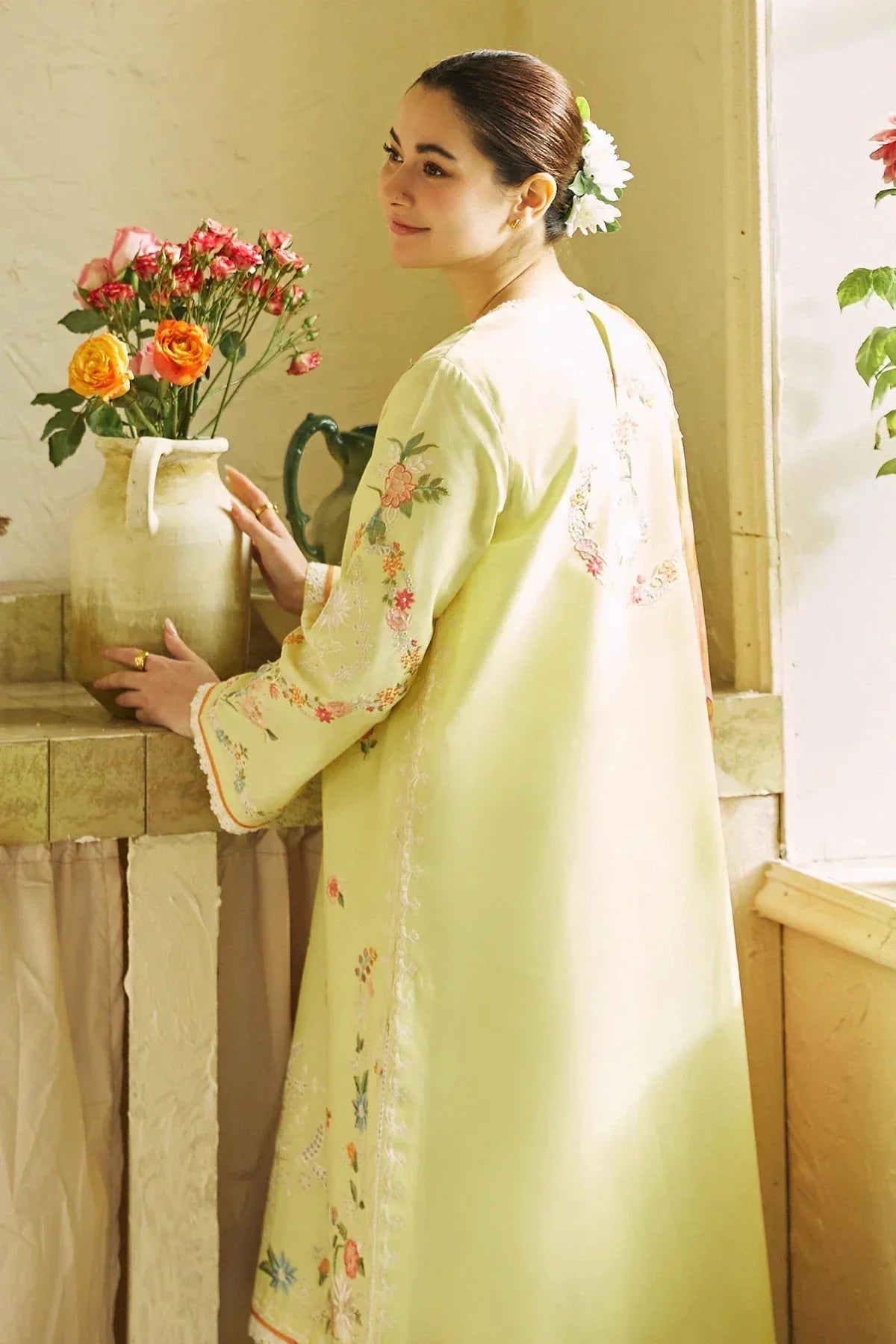 Zara Shahjahan | Coco Lawn 24 | MAHAY-4B - Rang-e-Khaas