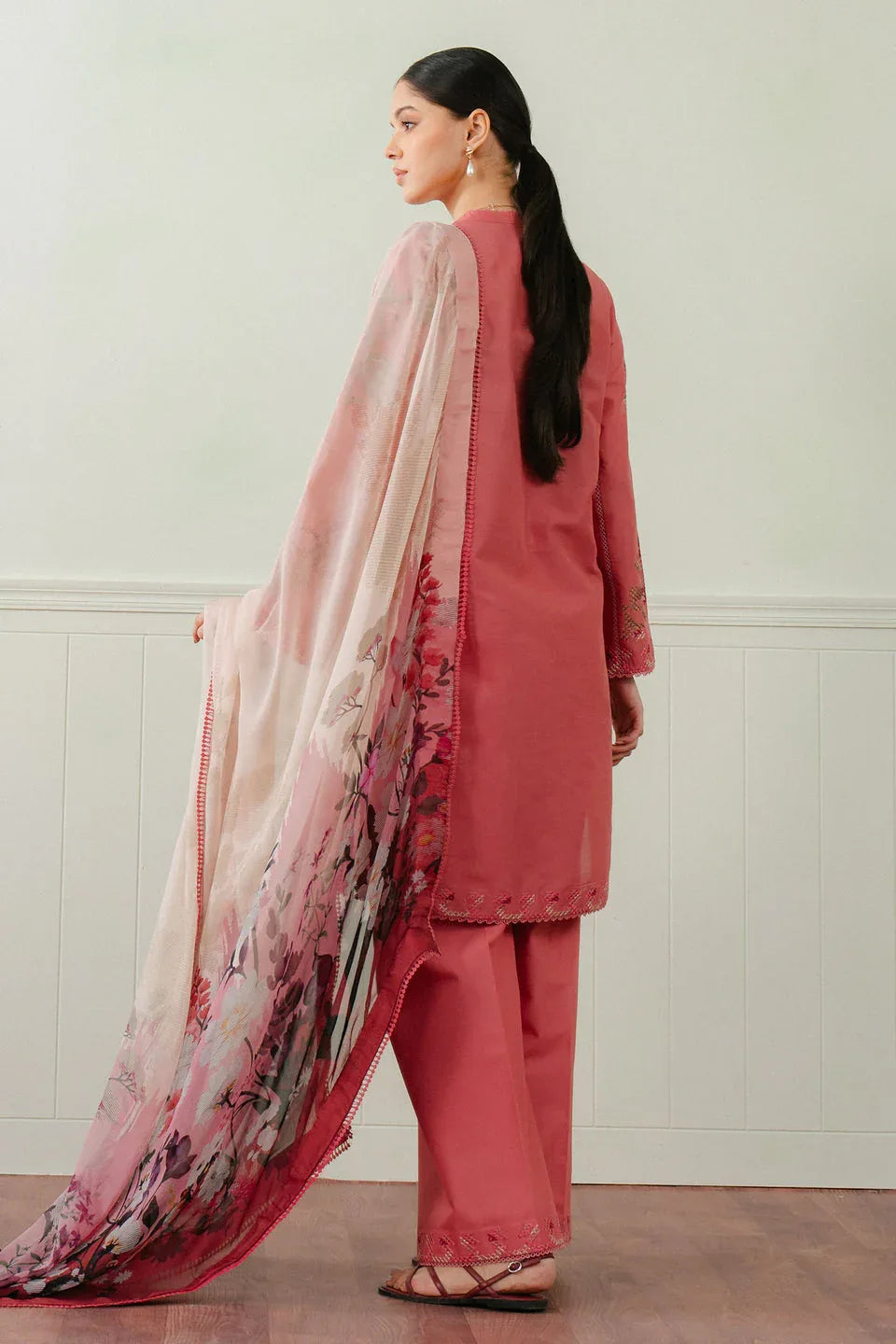 Zara Shahjahan | Coco Lawn 25 | FREYA-4A - Rang-e-Khaas