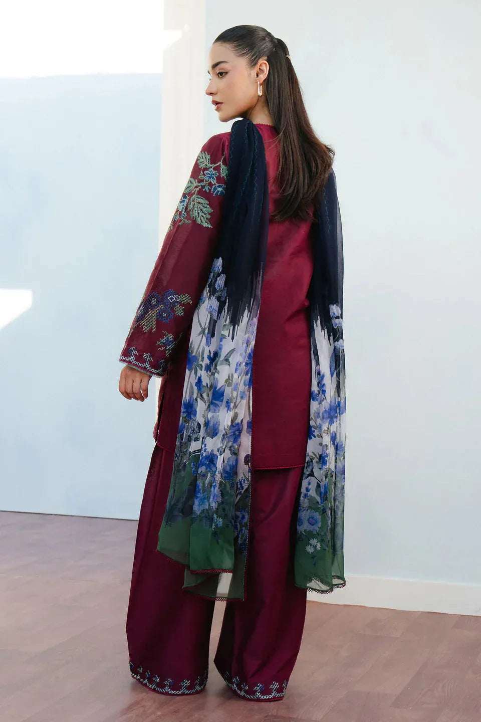 Zara Shahjahan | Coco Lawn 25 | FREYA-4B - Rang-e-Khaas