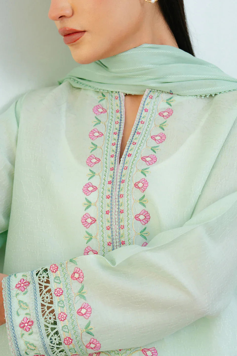 Zara Shahjahan | Coco Lawn 25 | INDI-9A - Rang-e-Khaas
