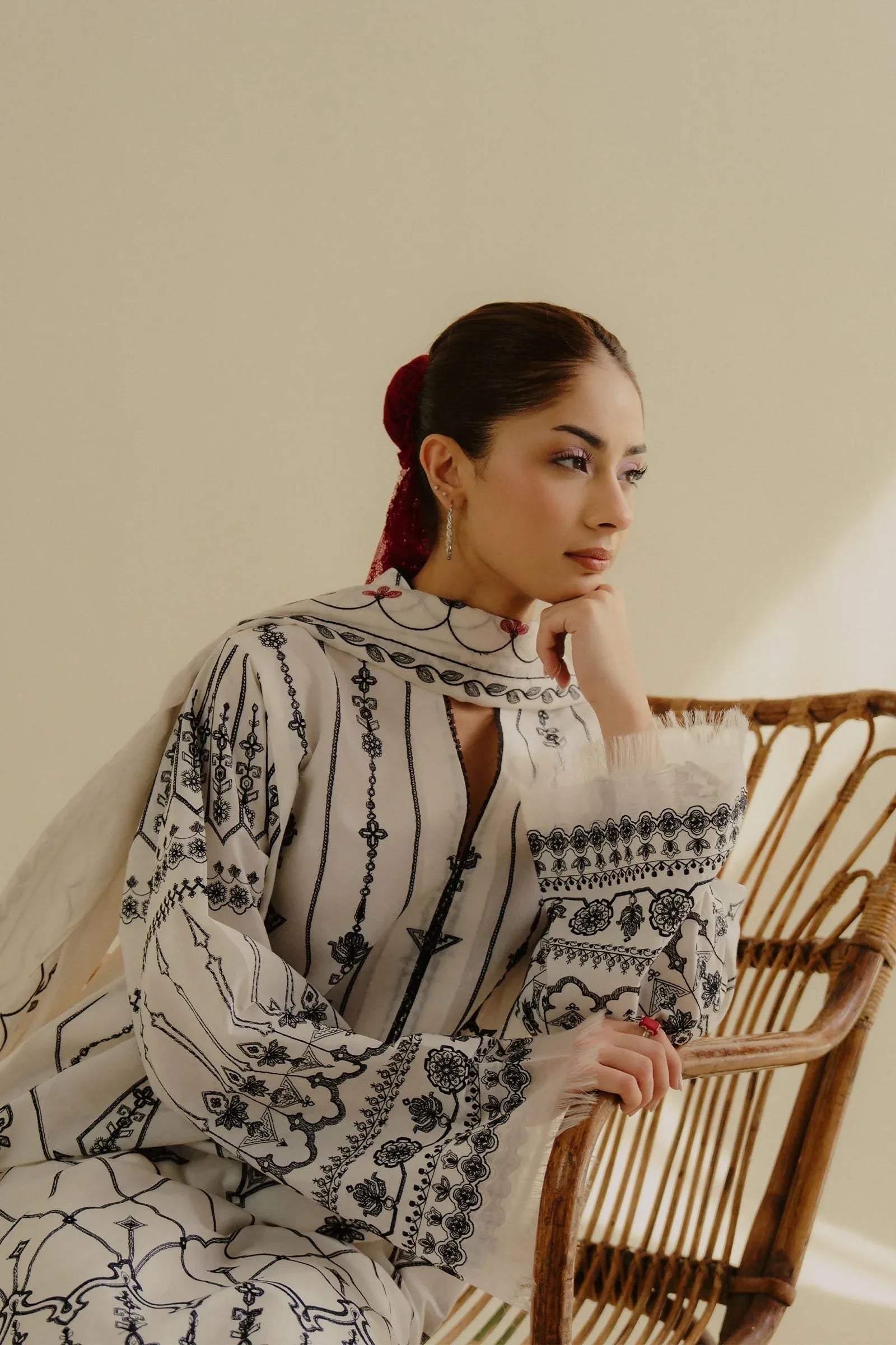 Zara Shahjahan | Coco Lawn 25 | Iris-2B - Rang-e-Khaas