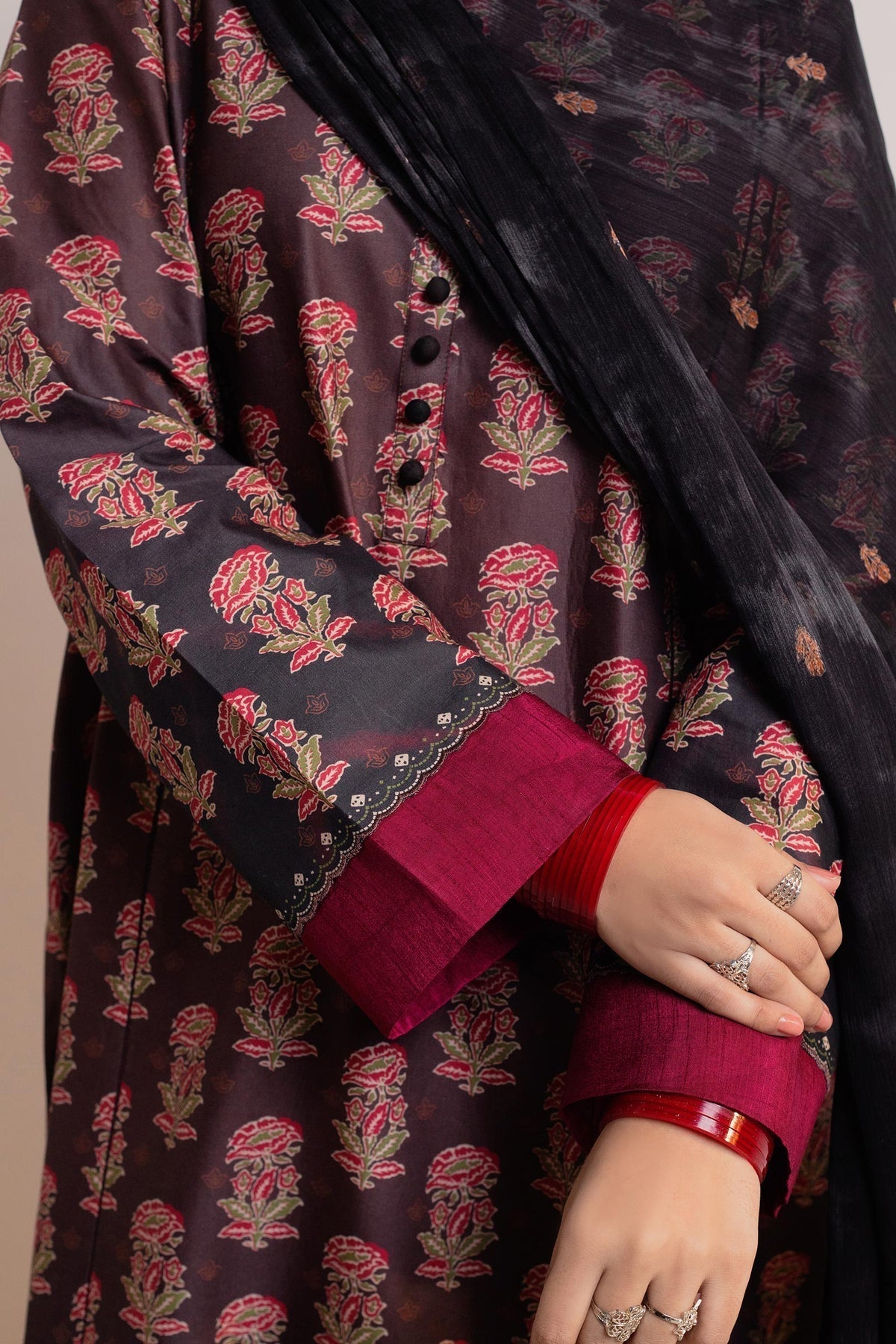 Zara Shahjahan | Coco Prints 24 | SURKH-D9 - Rang-e-Khaas