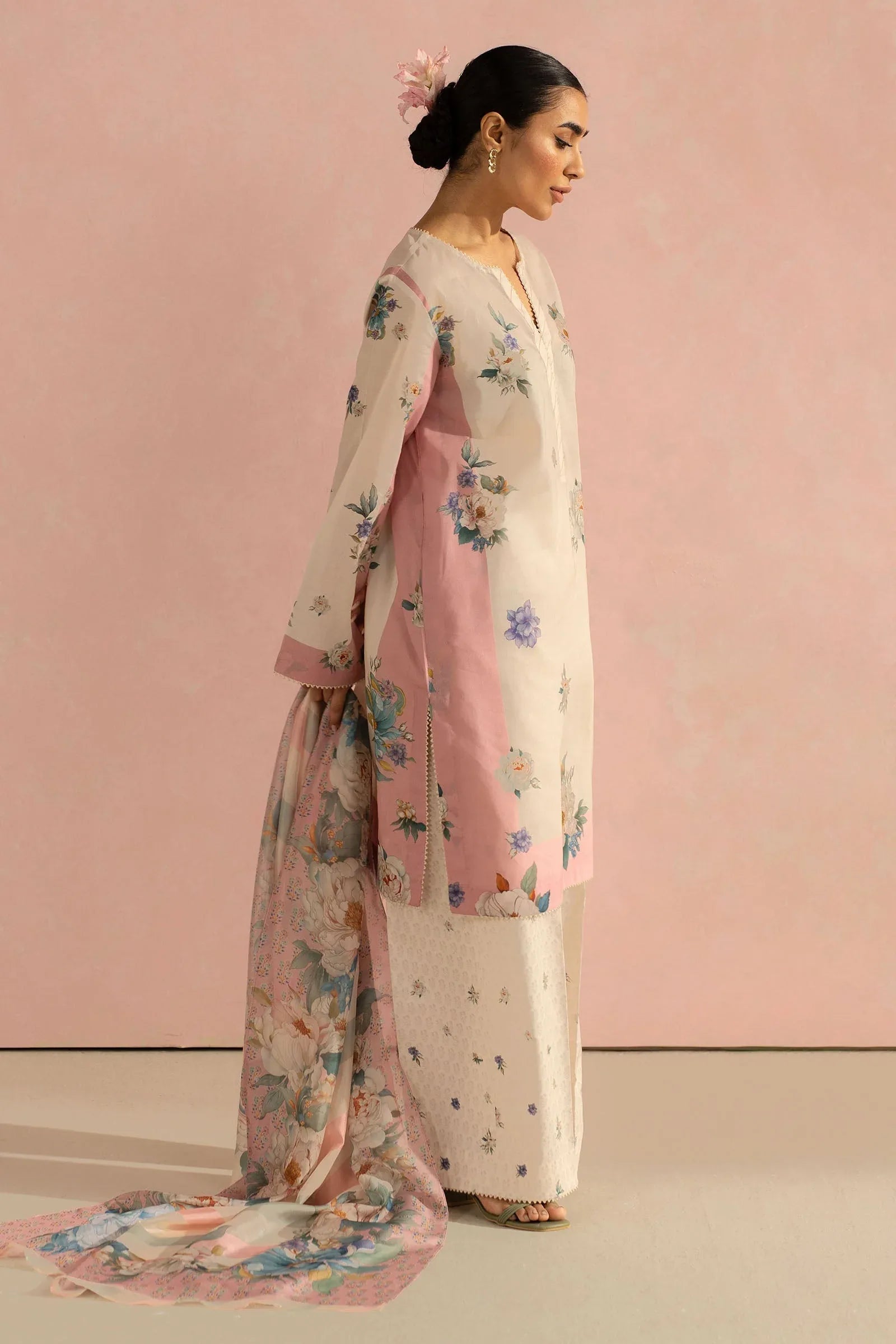 Zara Shahjahan | Coco Prints 25 | Sofia-2B - Rang-e-Khaas