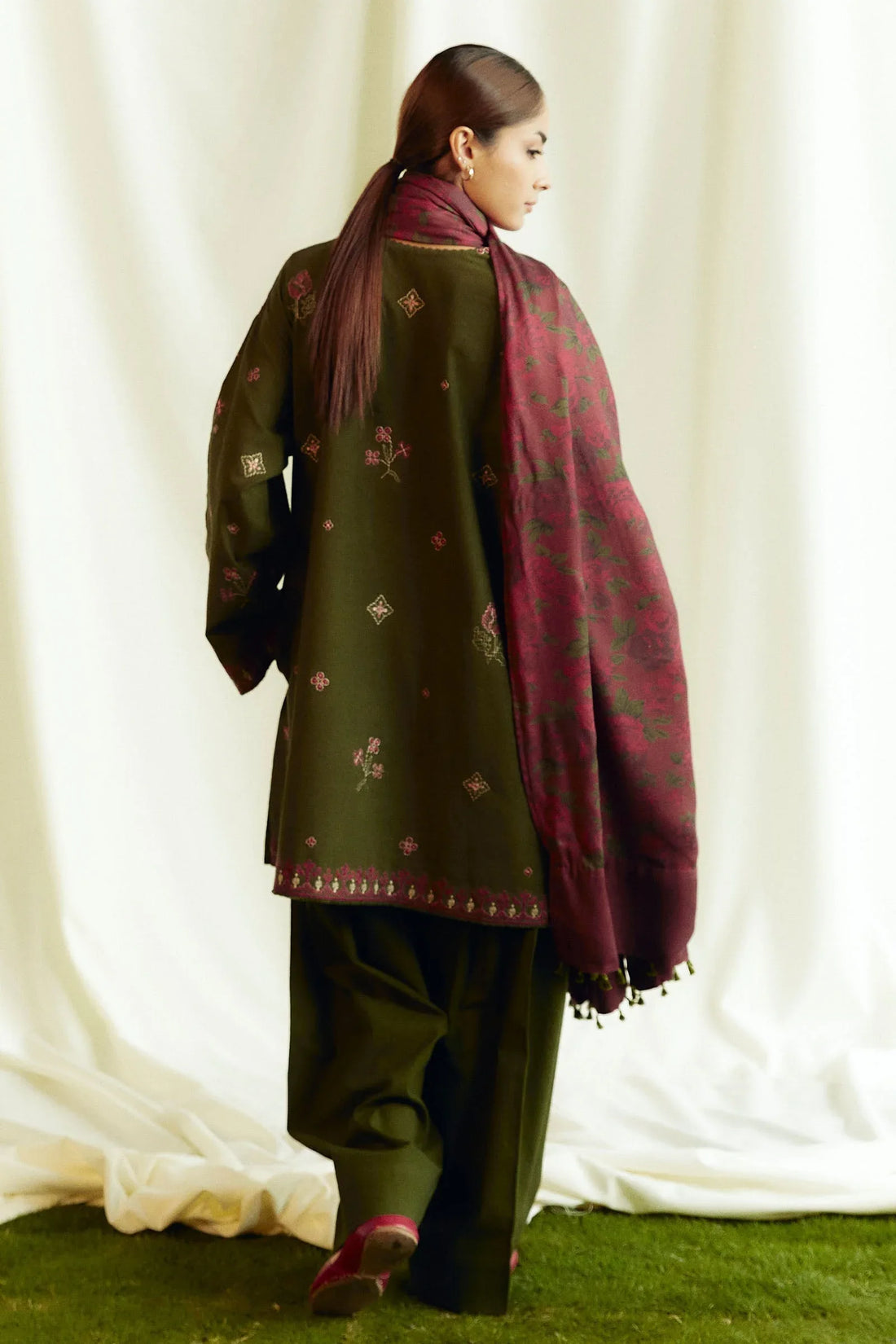 Zara Shahjahan | Coco Winter 24 | Amethyst-8B - Rang-e-Khaas