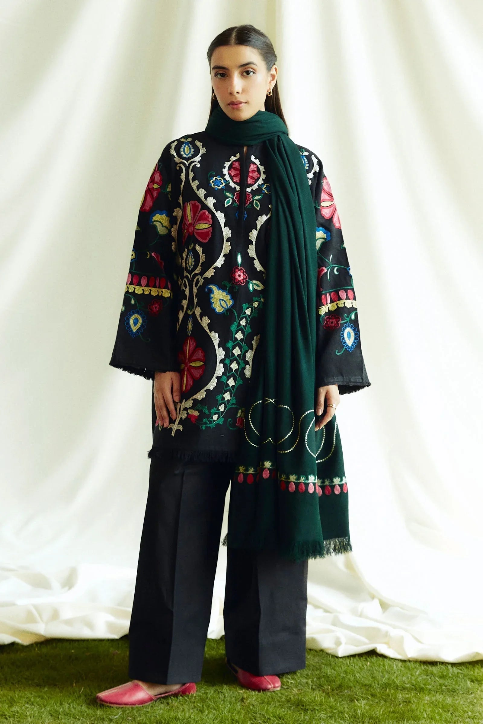 Zara Shahjahan | Coco Winter 24 | Moonstone-1B - Rang-e-Khaas