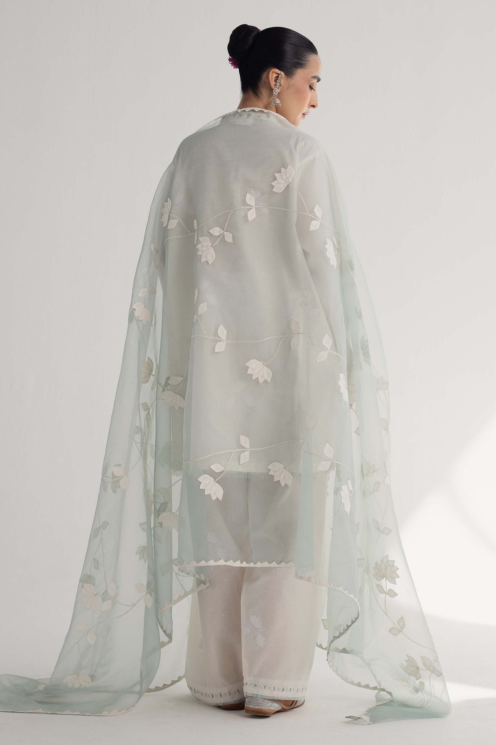 Zara Shahjahan | Handcrafted Suits | ZHC-046 - Rang-e-Khaas
