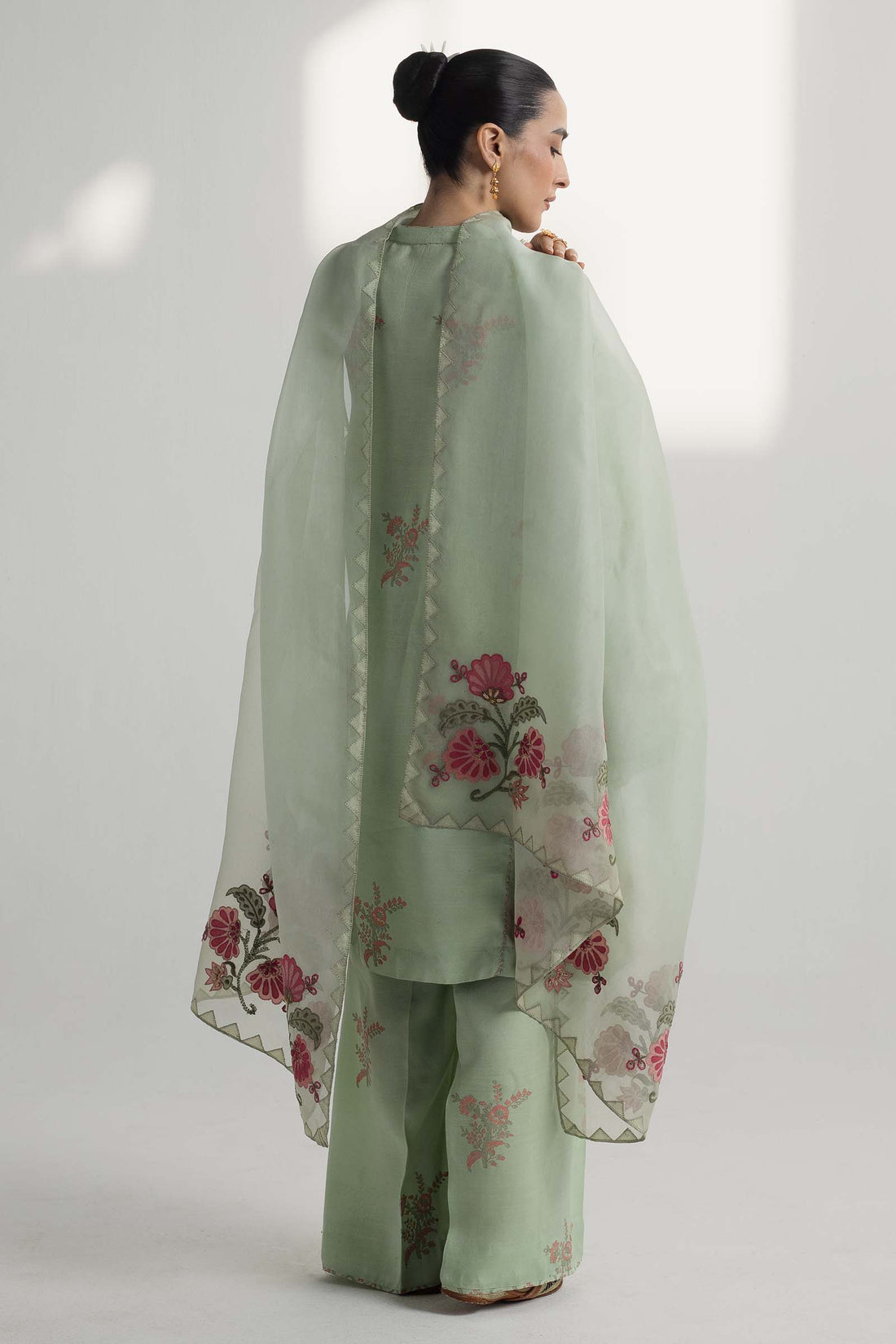Zara Shahjahan | Handcrafted Suits | ZHC-047 - Rang-e-Khaas