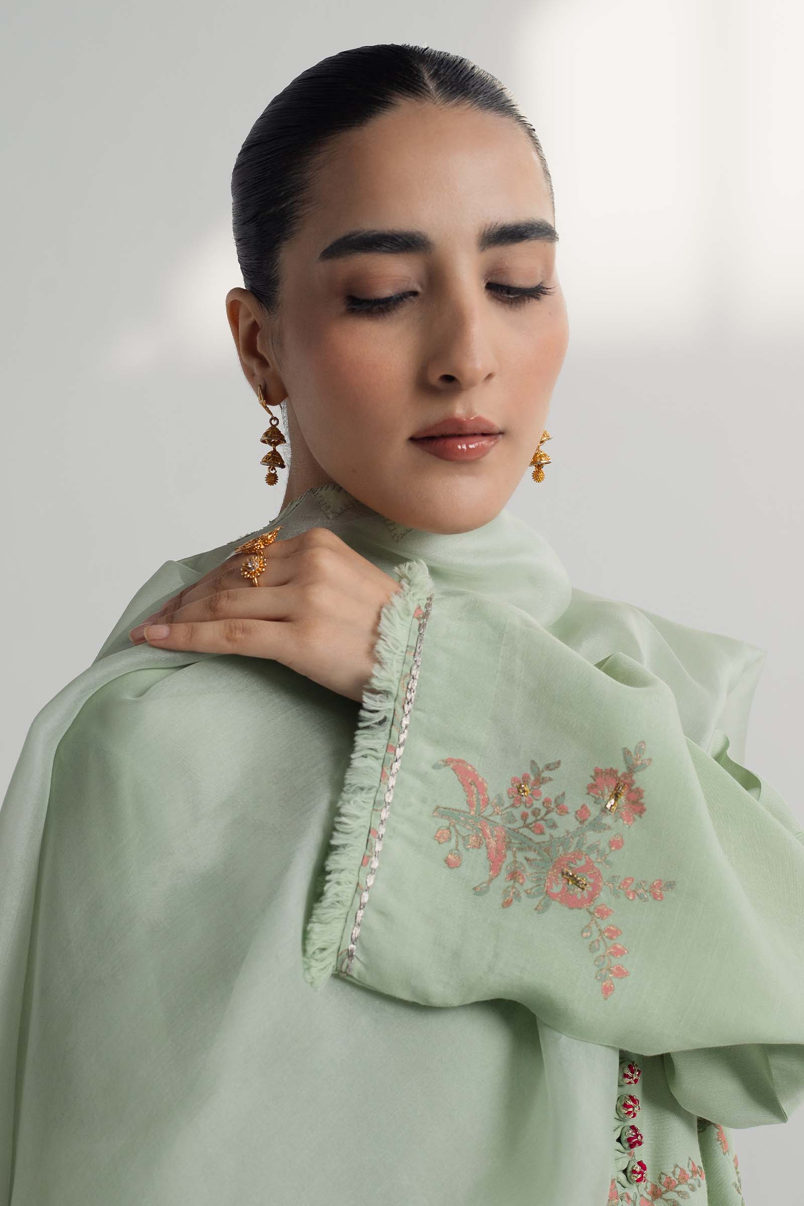 Zara Shahjahan | Handcrafted Suits | ZHC-047 - Rang-e-Khaas