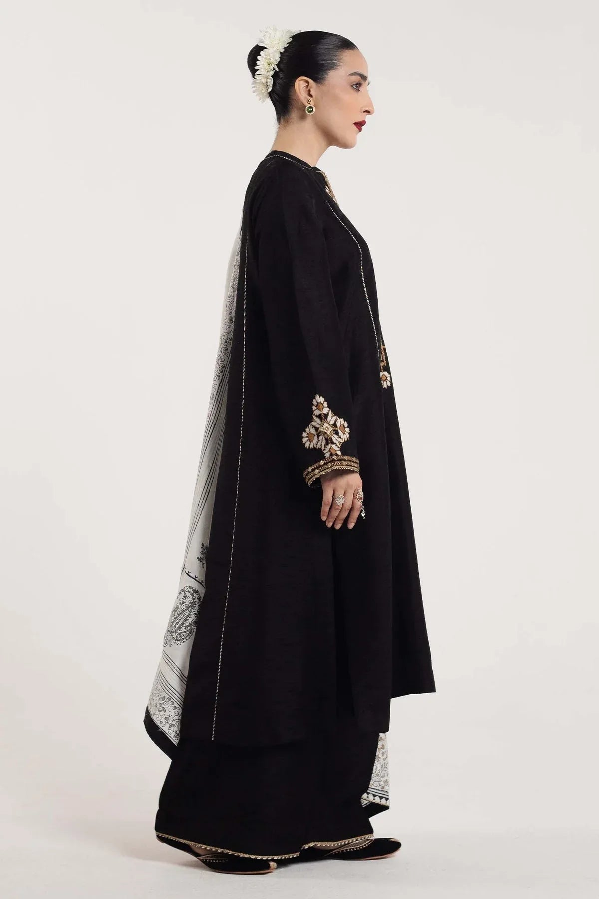 Zara Shahjahan | Handcrafted Suits | ZHC-048 - Rang-e-Khaas