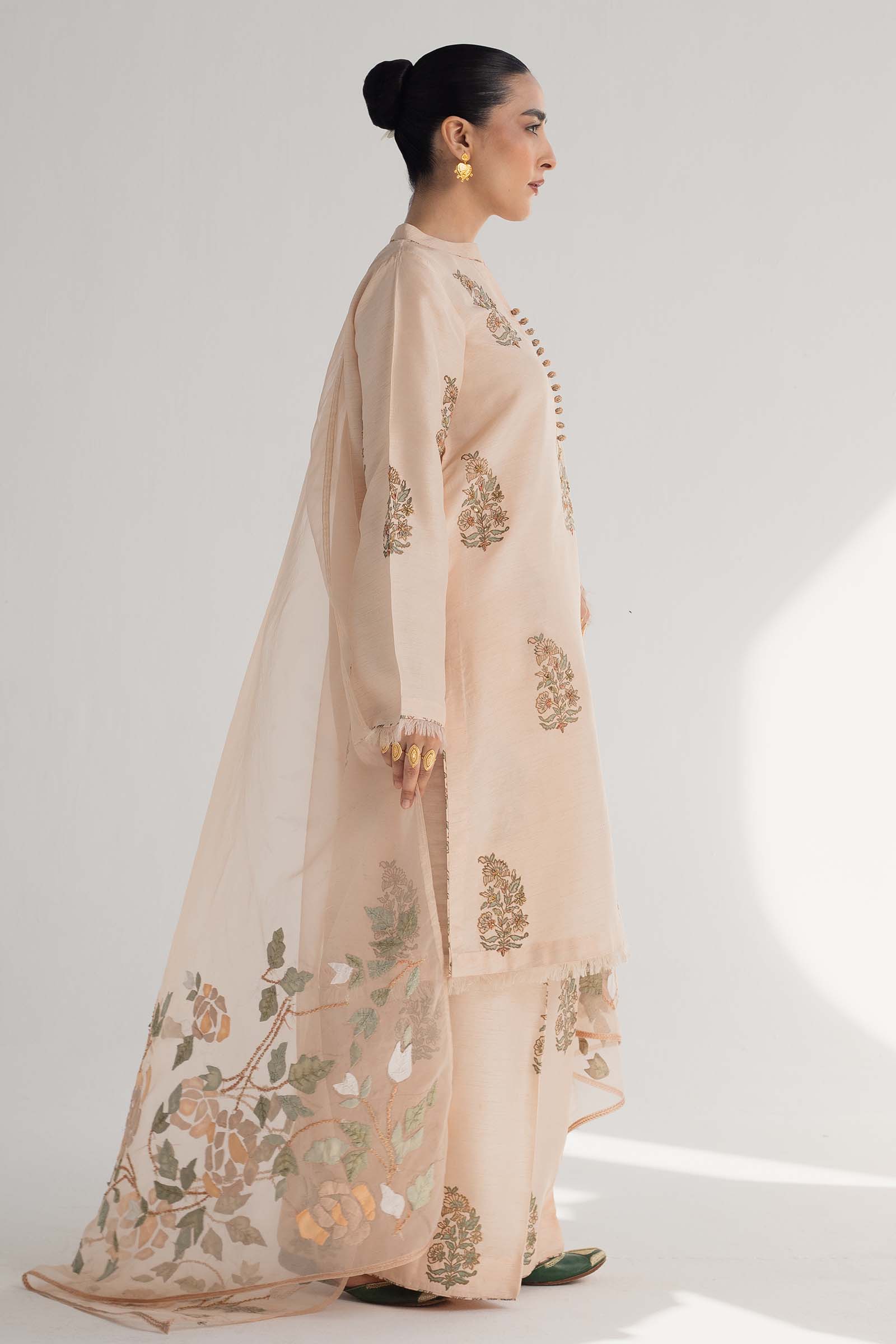 Zara Shahjahan | Handcrafted Suits | ZHC-049 - Rang-e-Khaas