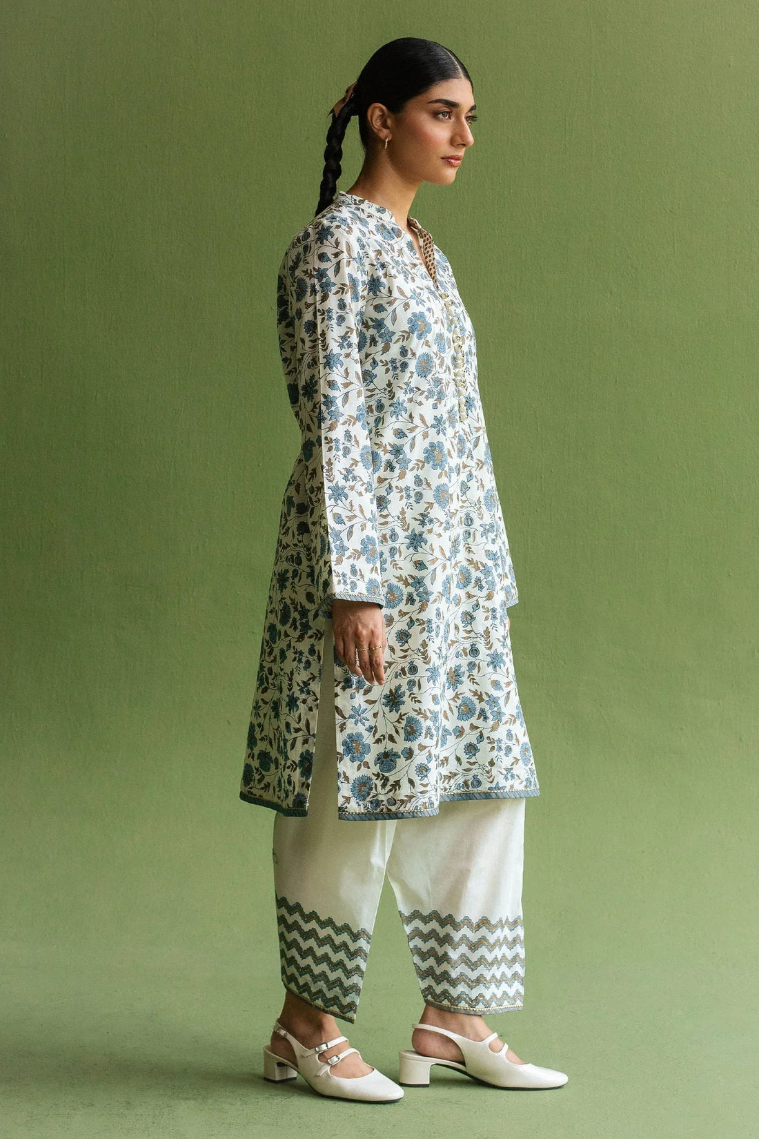 Zara Shahjahan | Handcrafted Suits | ZHC-051 - Rang-e-Khaas
