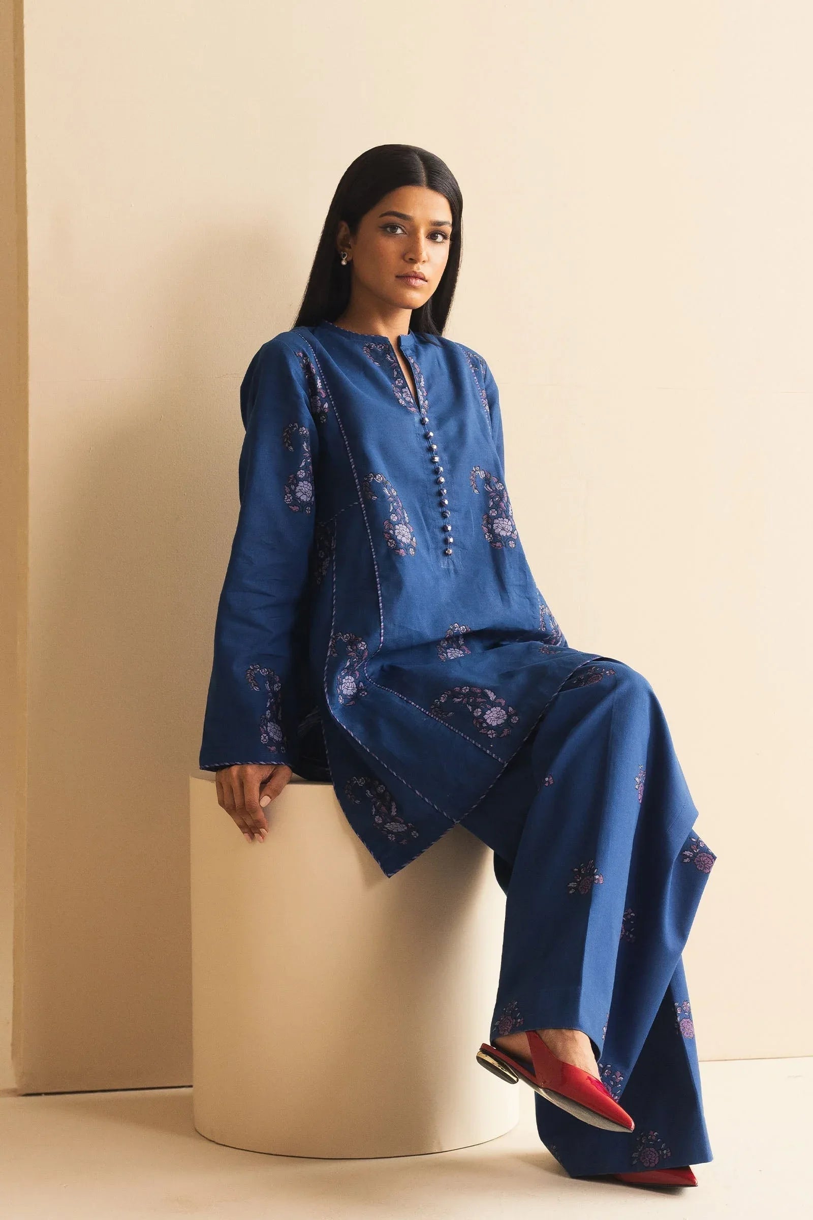 Zara Shahjahan | Handcrafted Suits | ZHC-056 - Rang-e-Khaas