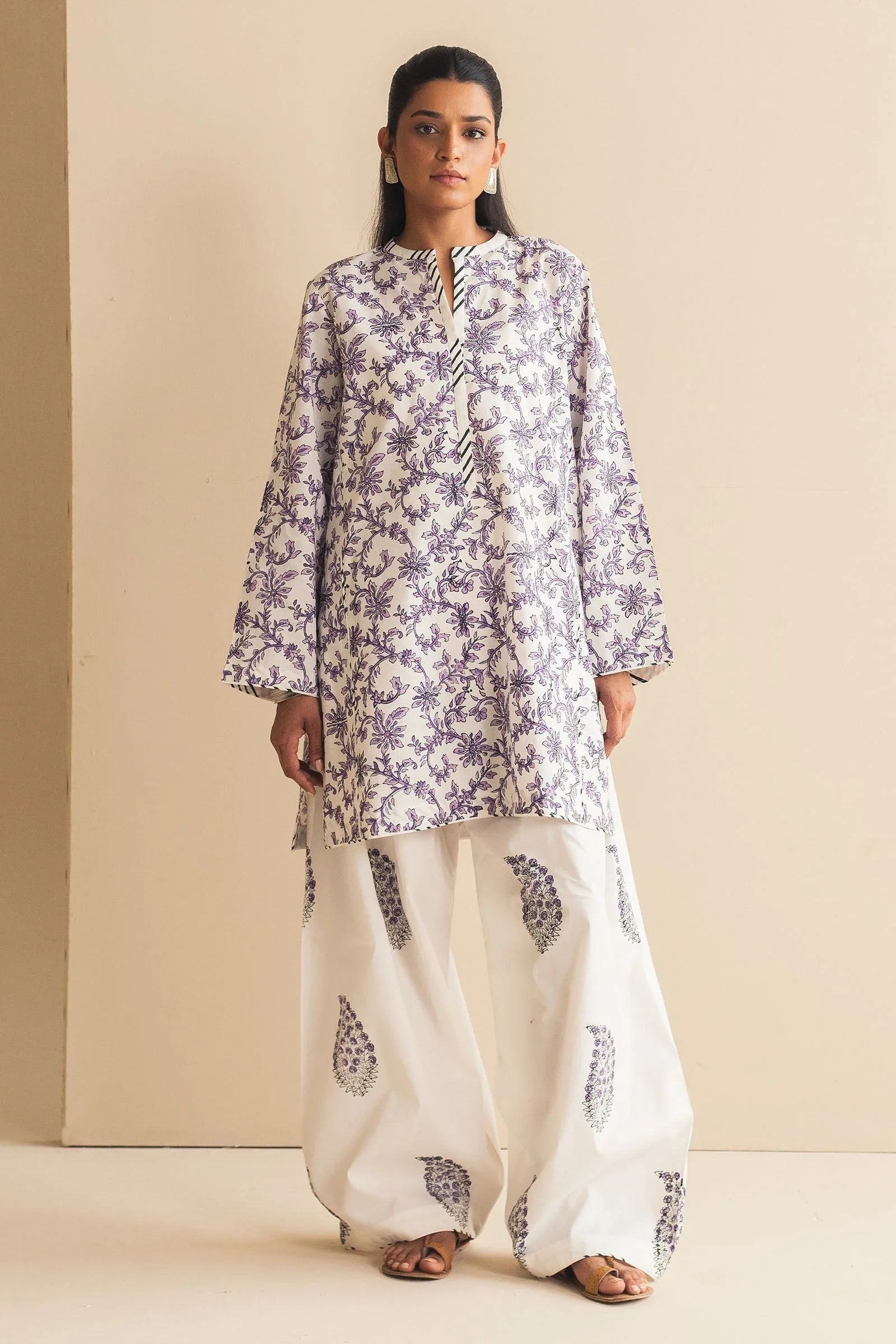 Zara Shahjahan | Handcrafted Suits | ZHC-059 - Rang-e-Khaas