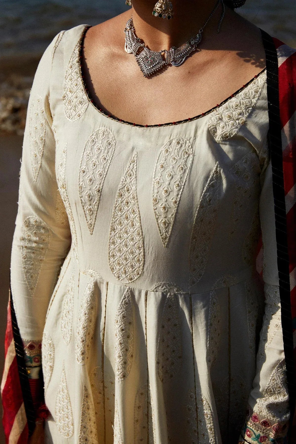 Zara Shahjahan | Luxury Lawn 24 | AAINA-8A - Rang-e-Khaas