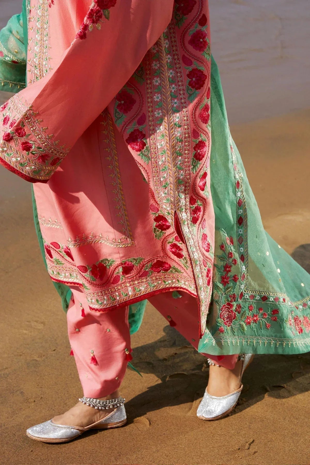 Zara Shahjahan | Luxury Lawn 24 | JIYA-6A - Rang-e-Khaas