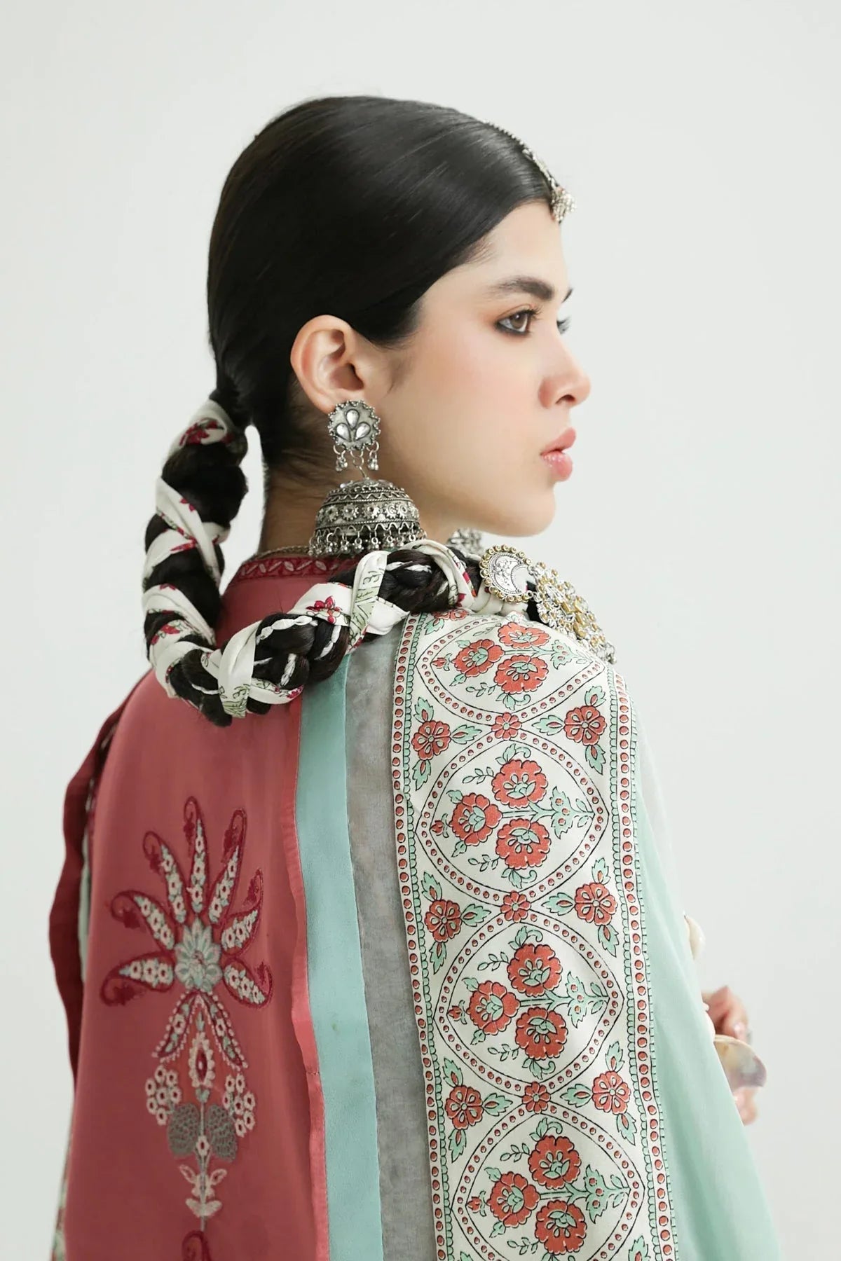 Zara Shahjahan | Luxury Lawn 24 | SANDAL-10B - Rang-e-Khaas