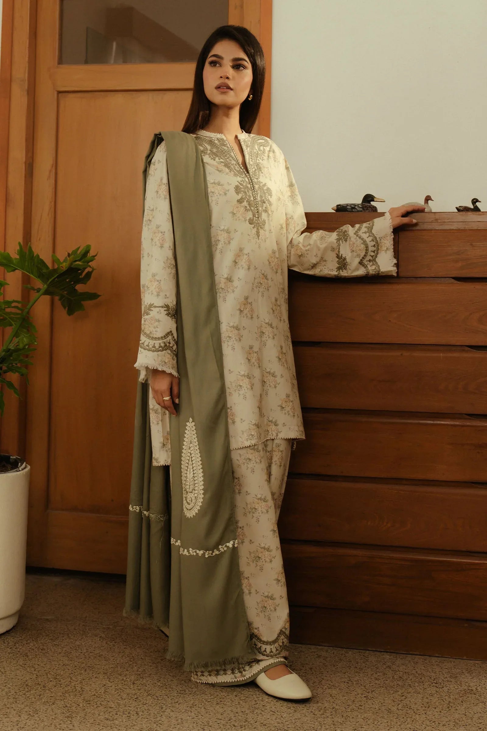 Zara Shahjahan | Pret Wear | ZC-2138 - Rang-e-Khaas